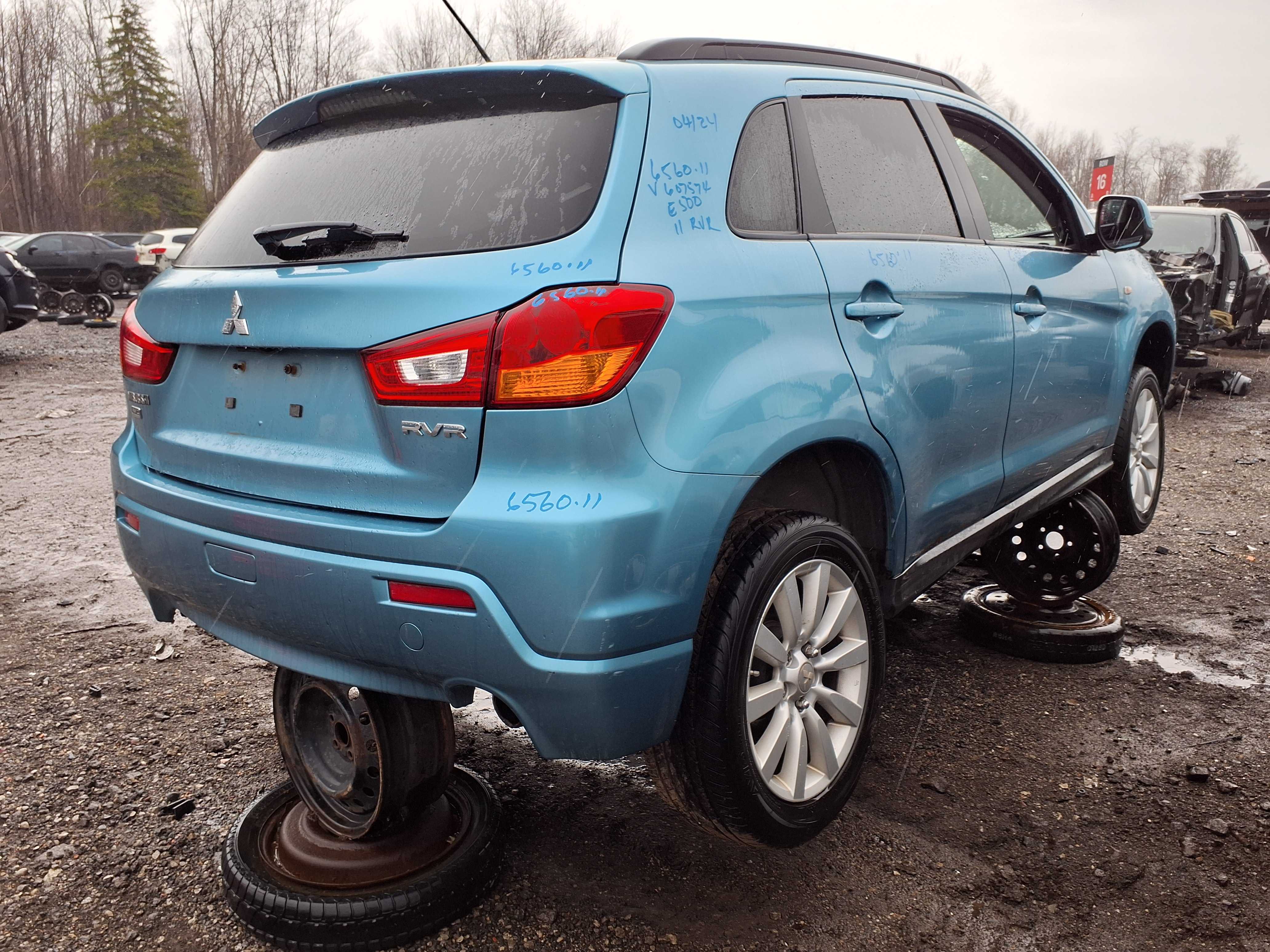 MITSUBISHI RVR 2011