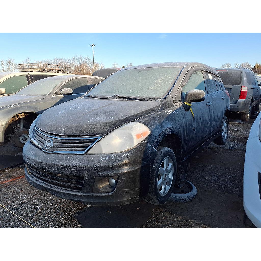 NISSAN VERSA 2010