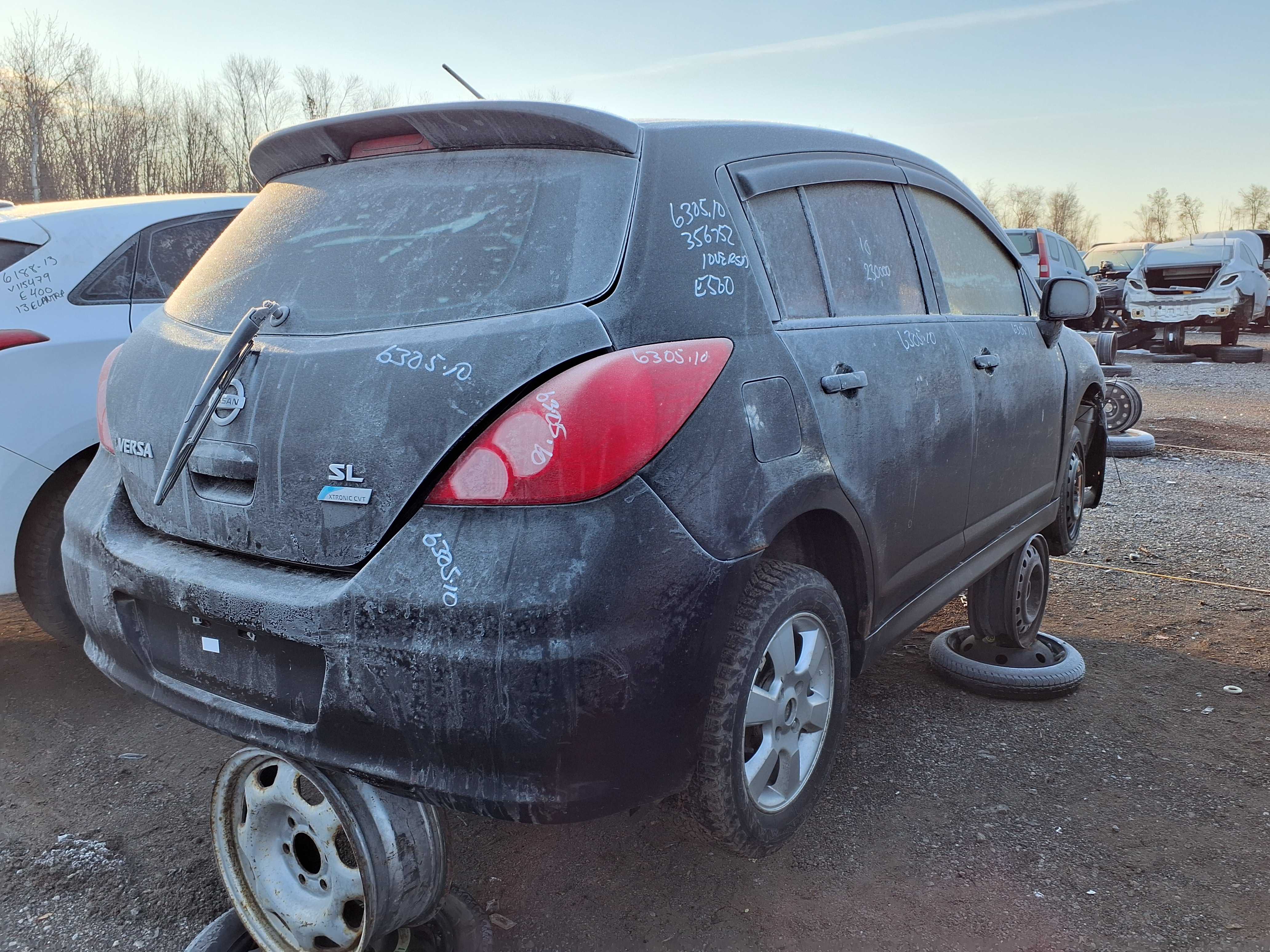 NISSAN VERSA 2010