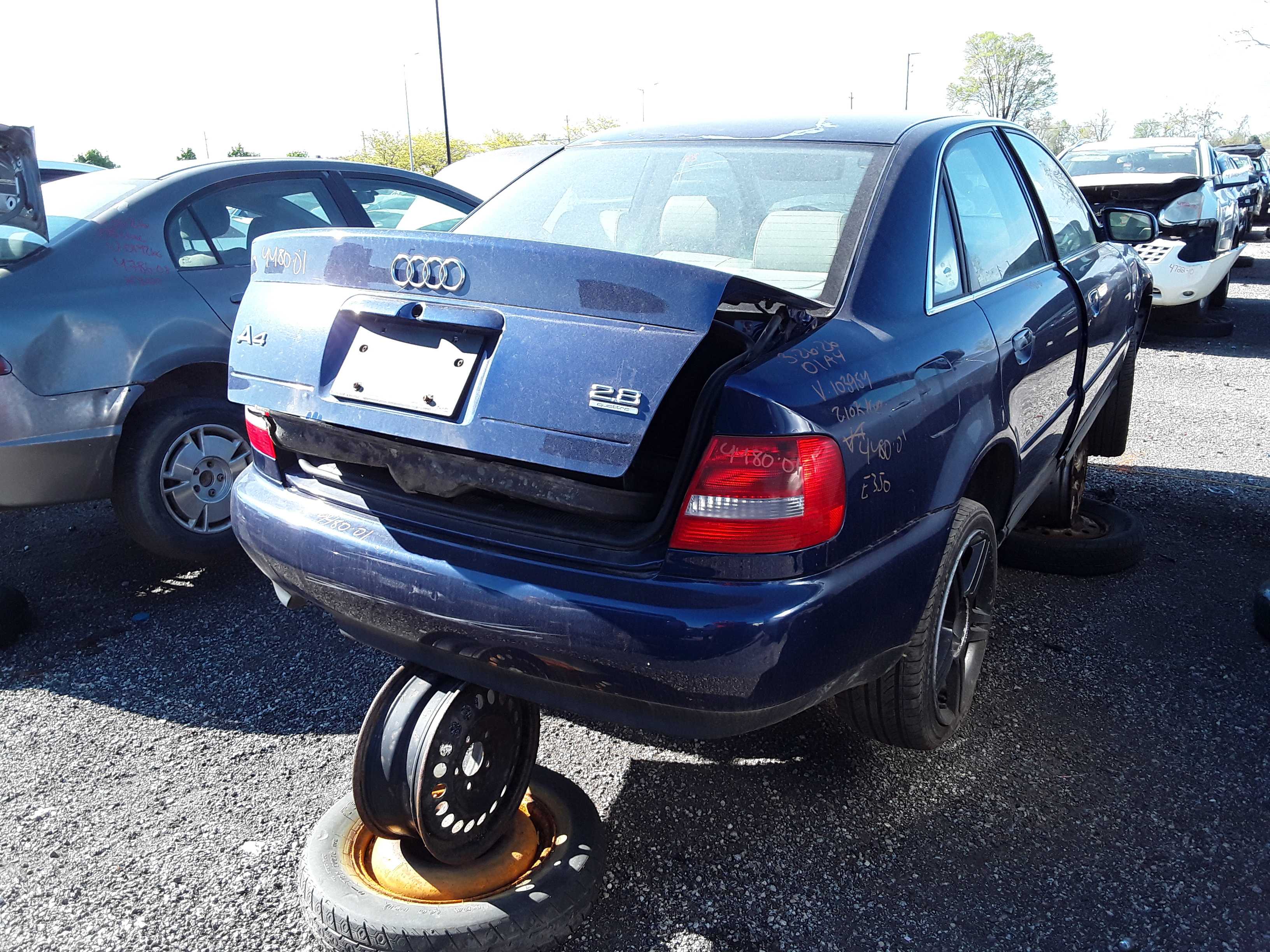 AUDI A4 2001