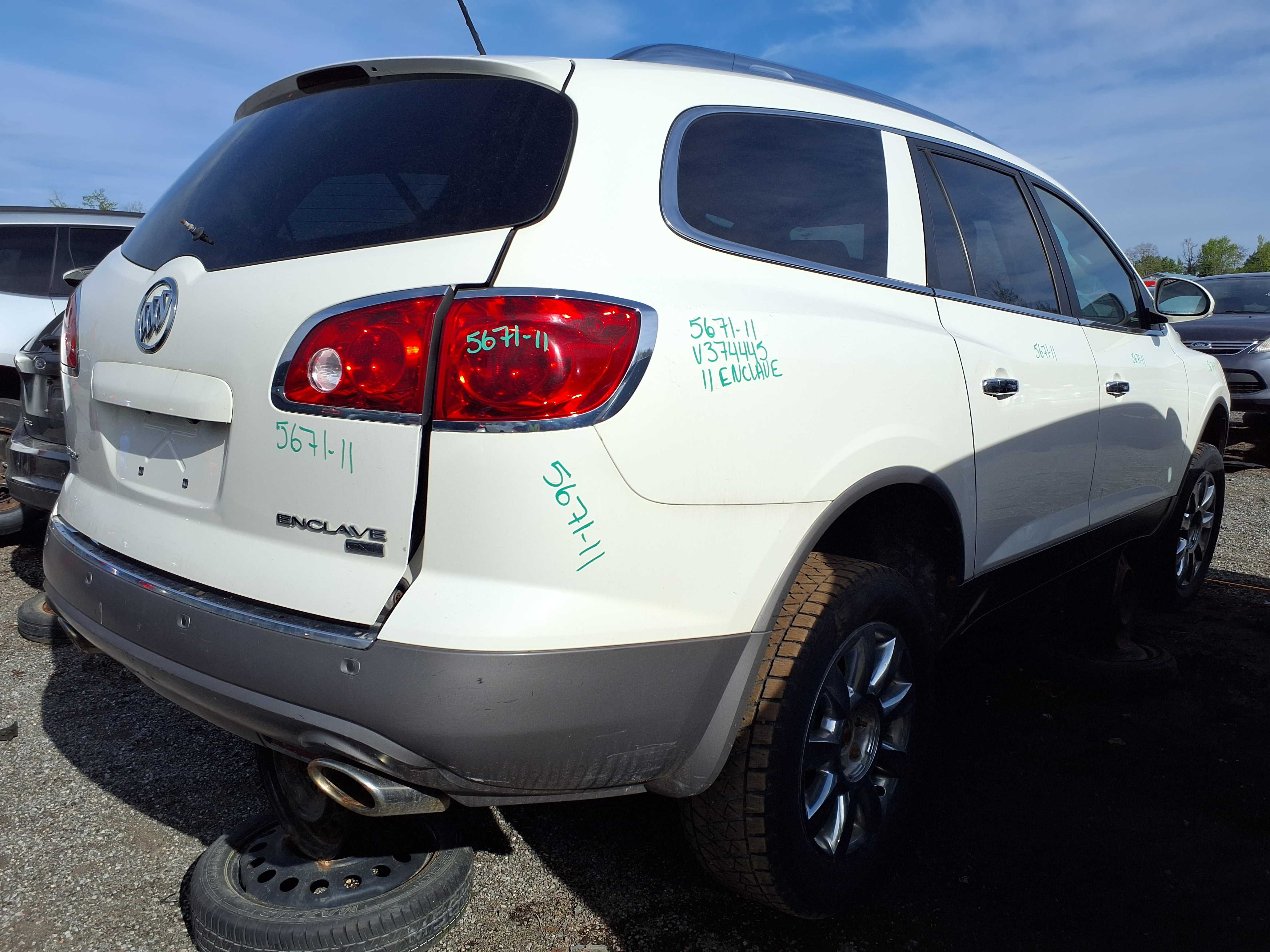 BUICK ENCLAVE 2011