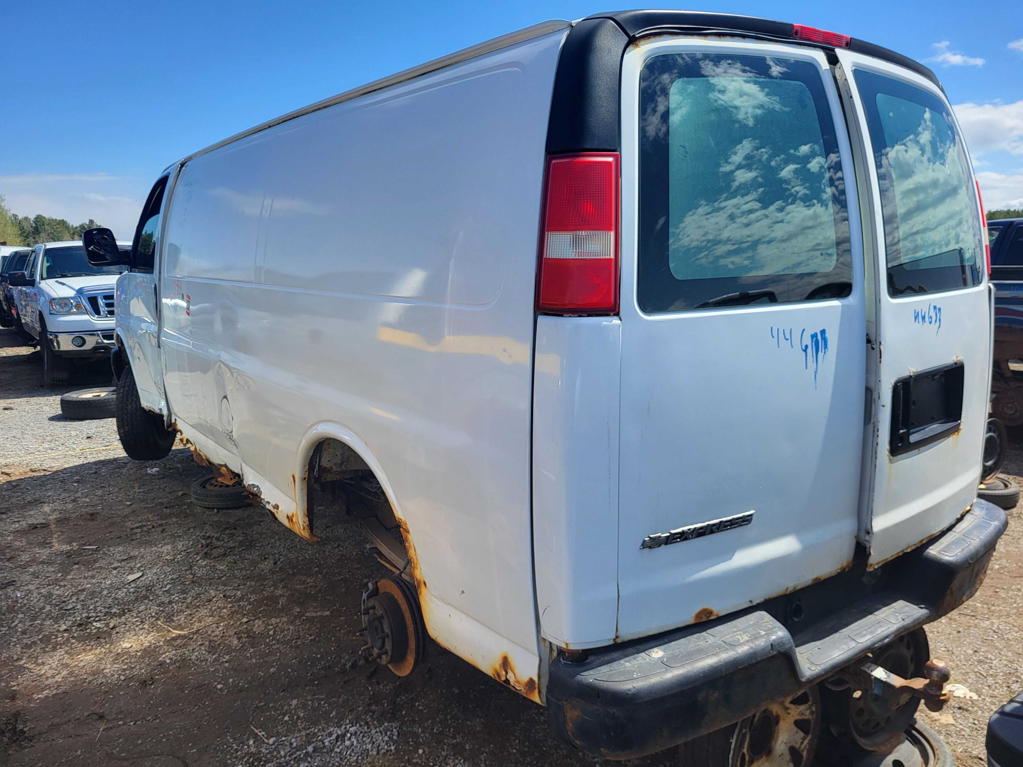 CHEVROLET EXPRESS VAN 2007