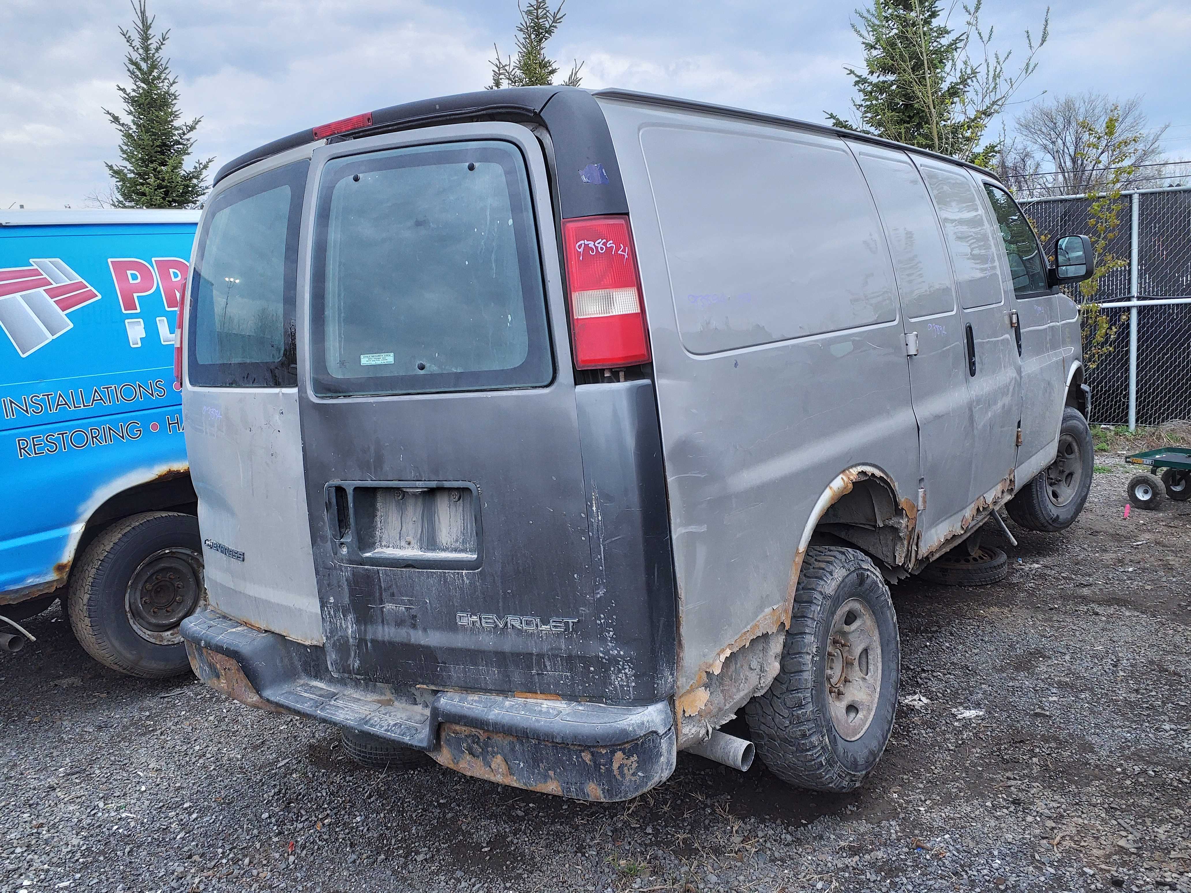 CHEVROLET EXPRESS VAN 2008