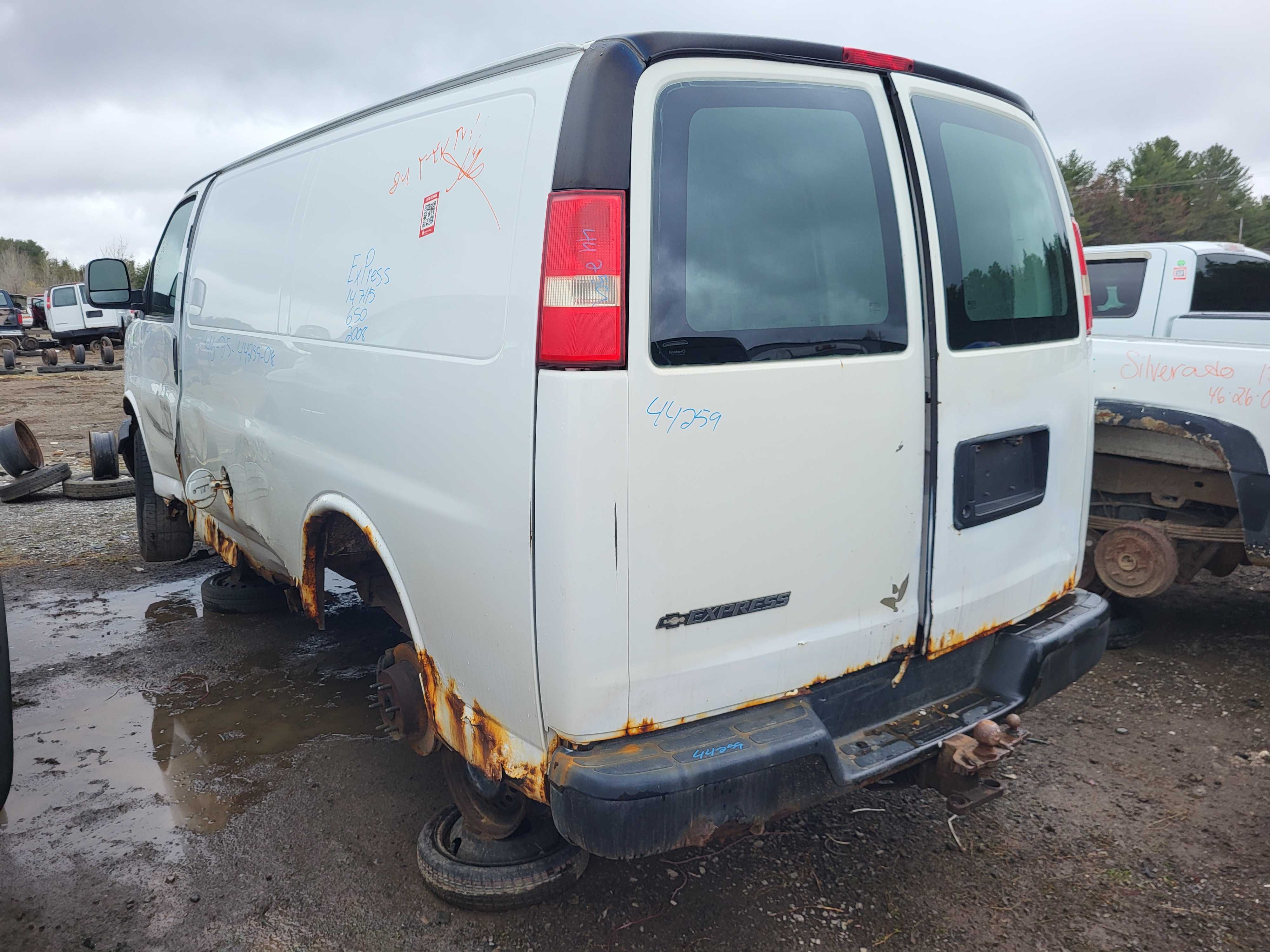 CHEVROLET EXPRESS VAN 2008