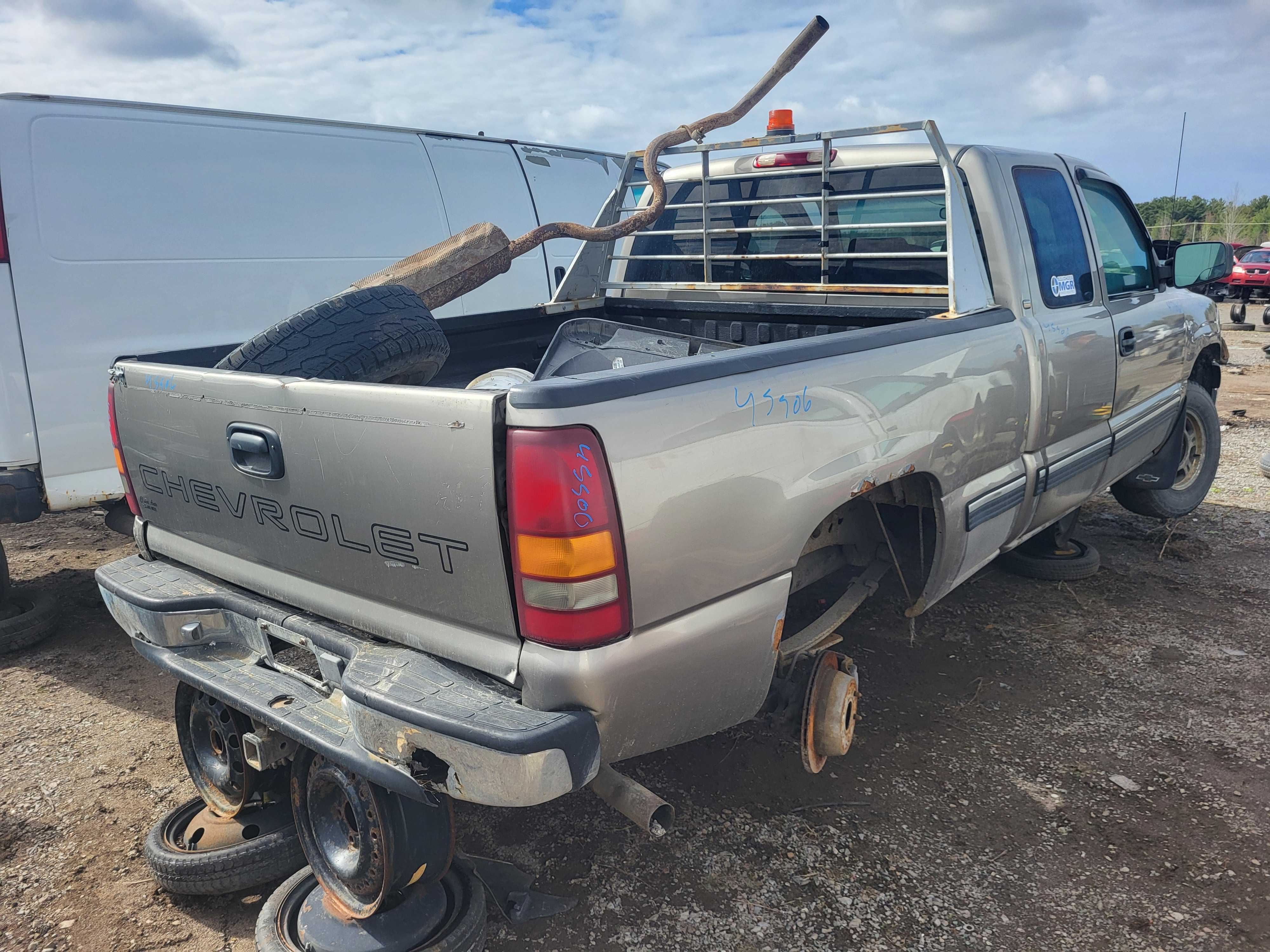 CHEVROLET SILVERADO 1500 2000