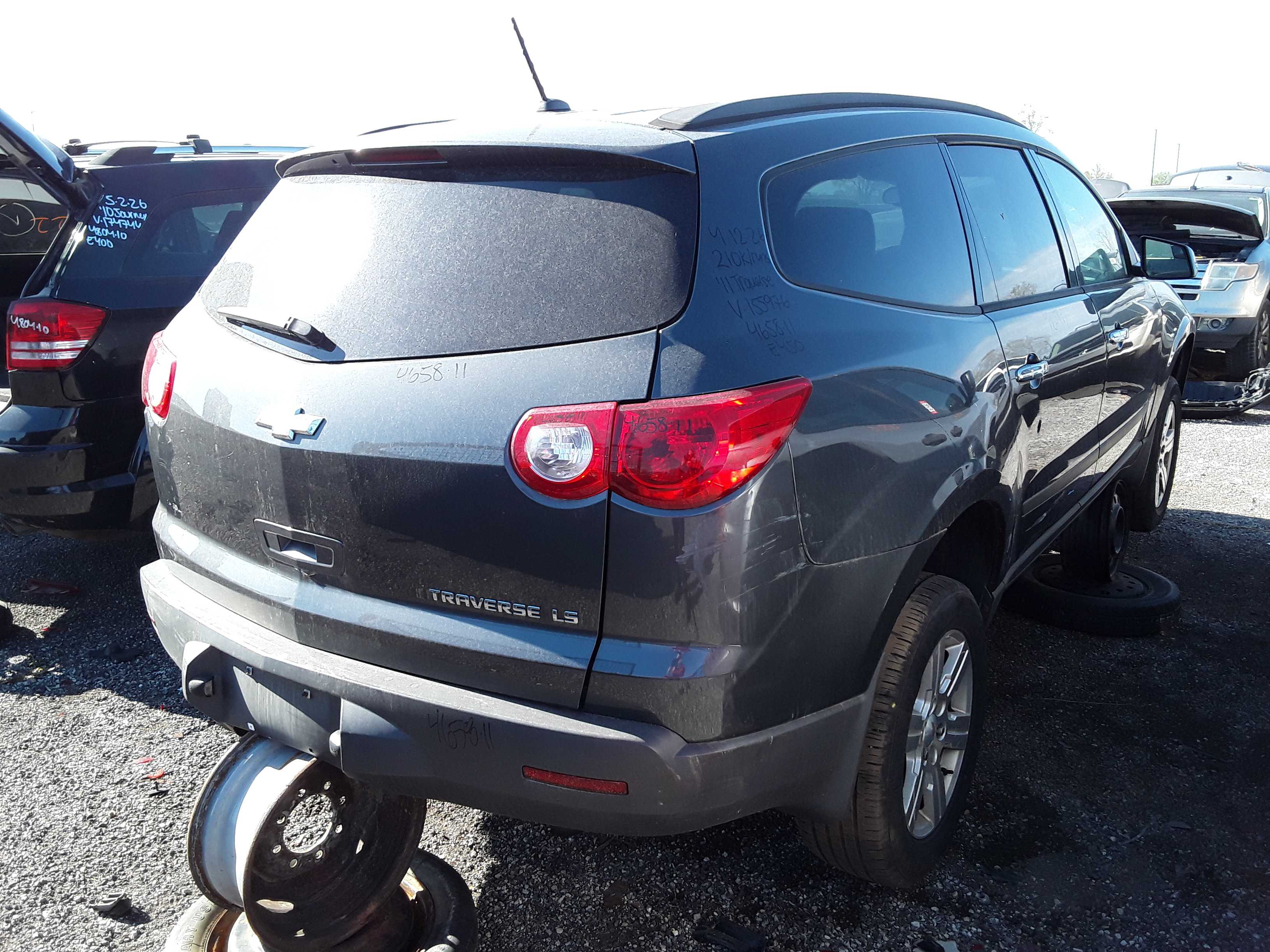 CHEVROLET TRAVERSE 2011
