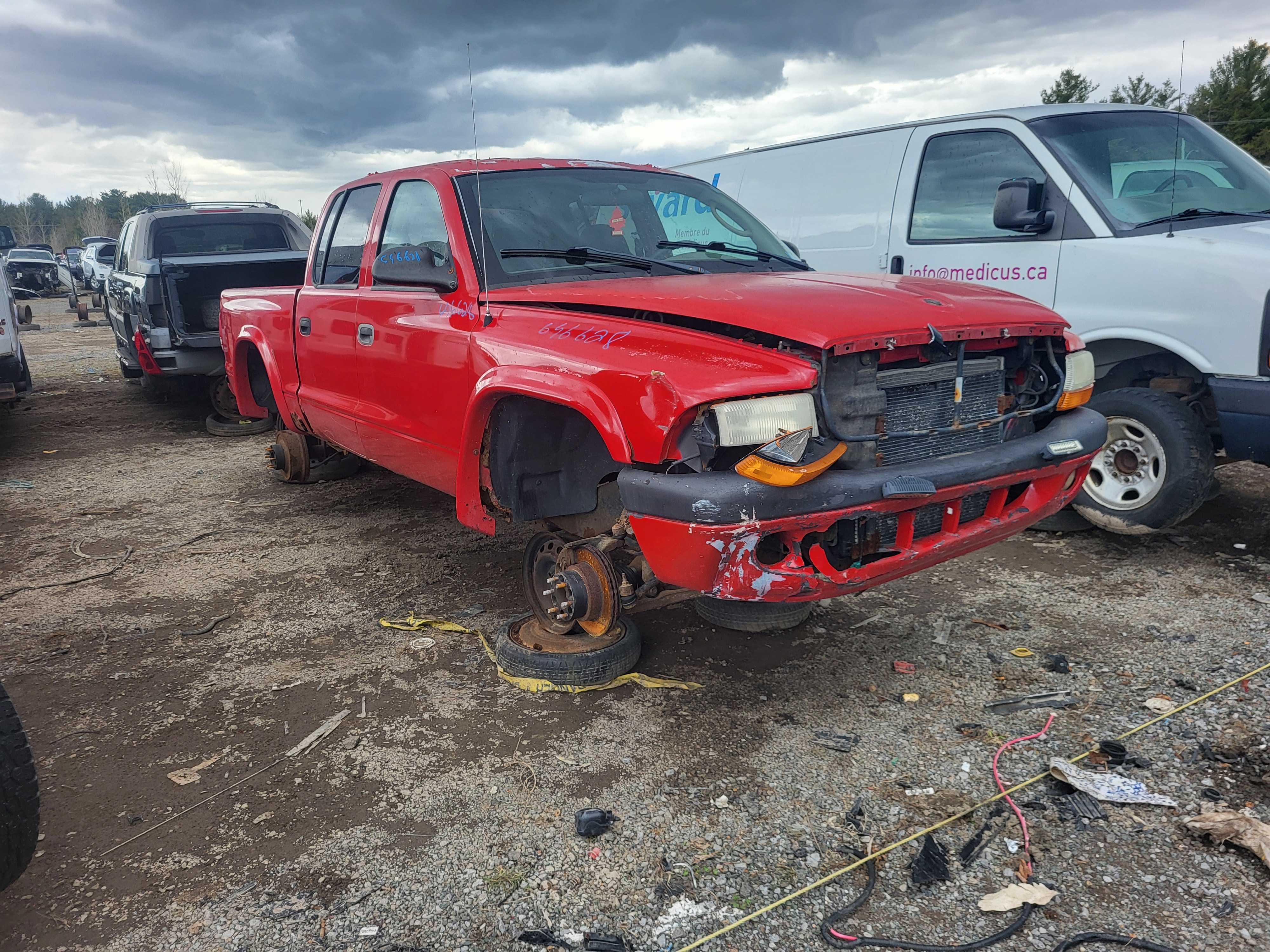 DODGE DAKOTA 2002