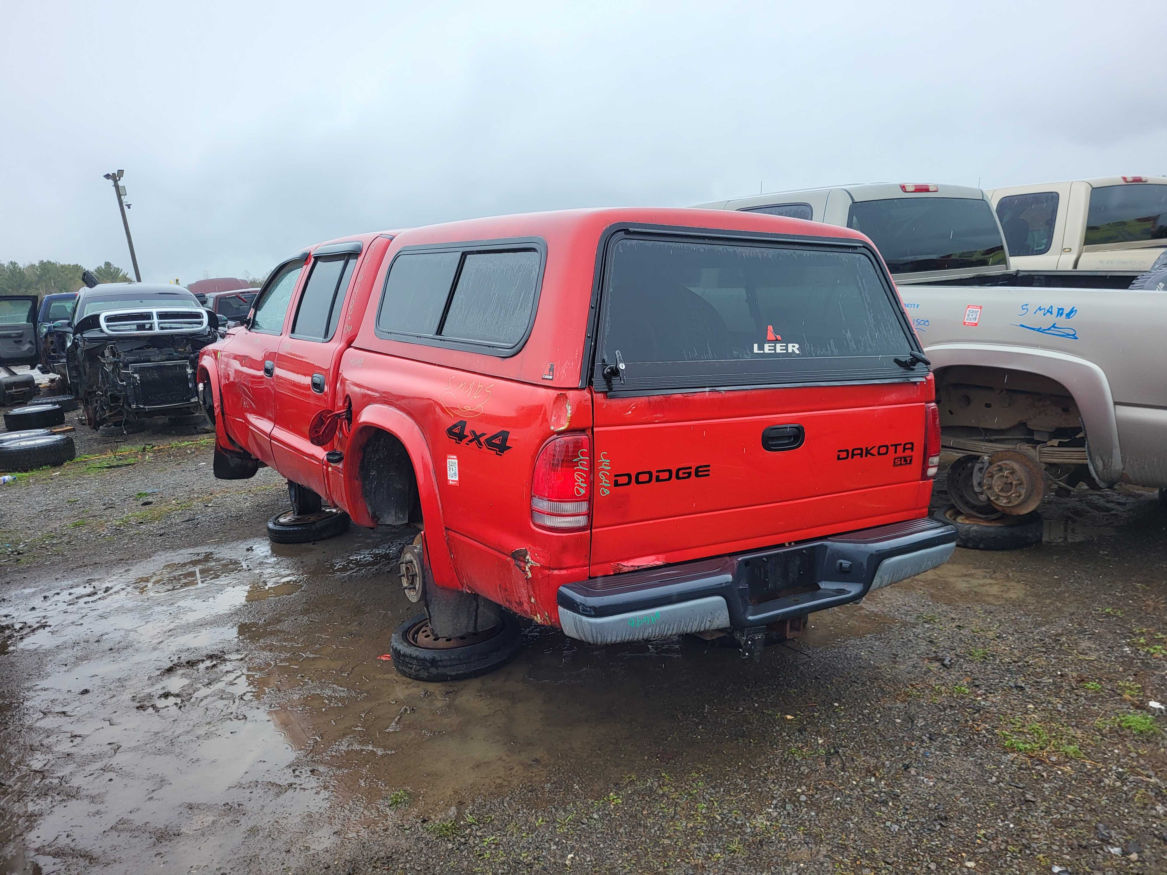 DODGE DAKOTA 2004