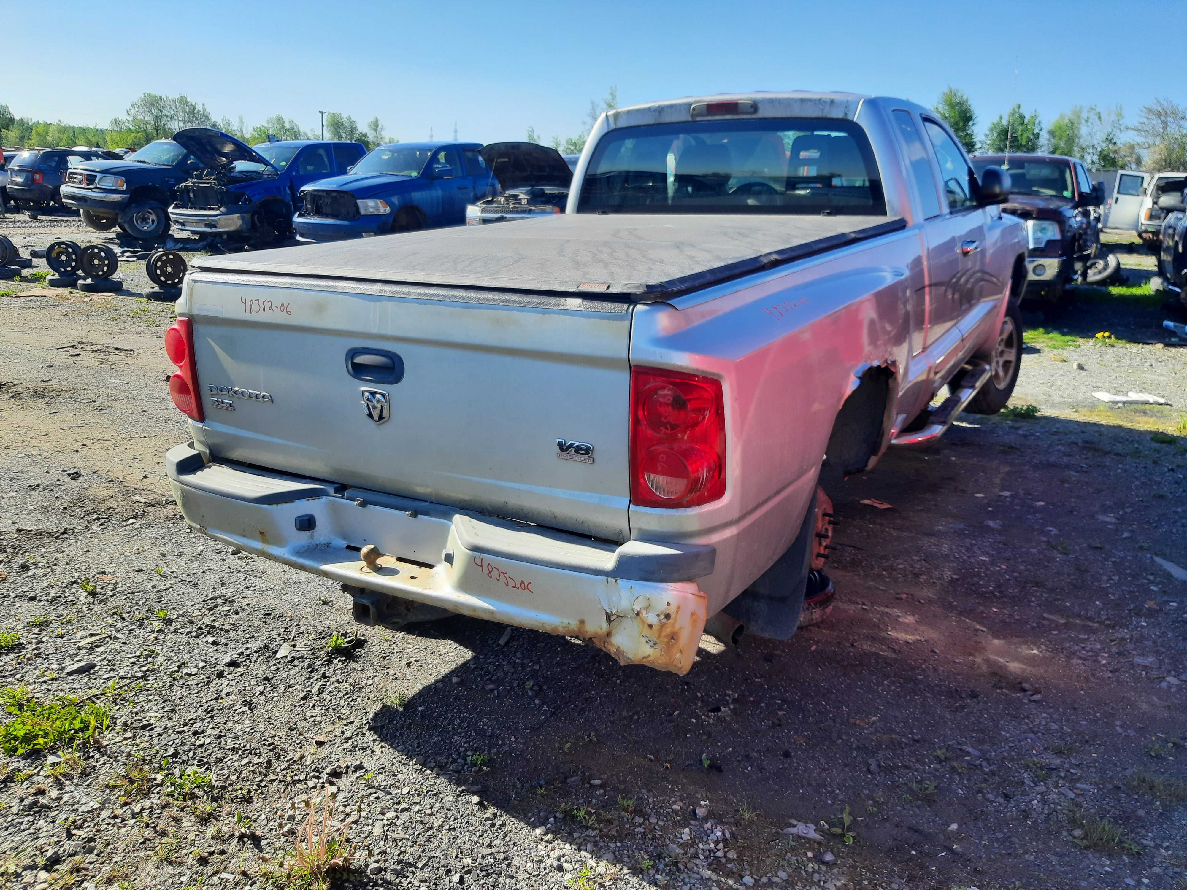 DODGE DAKOTA 2006