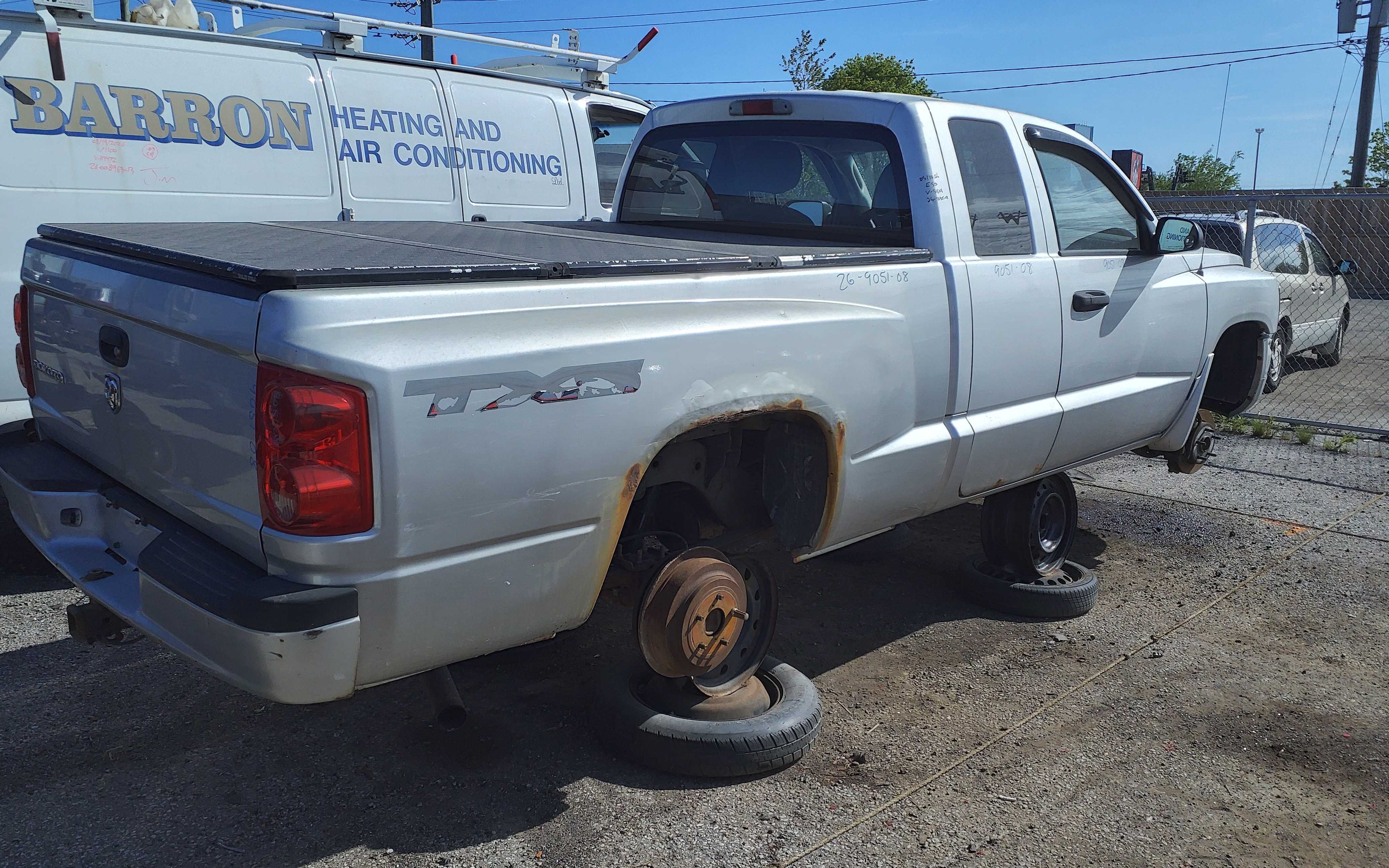 DODGE DAKOTA 2008