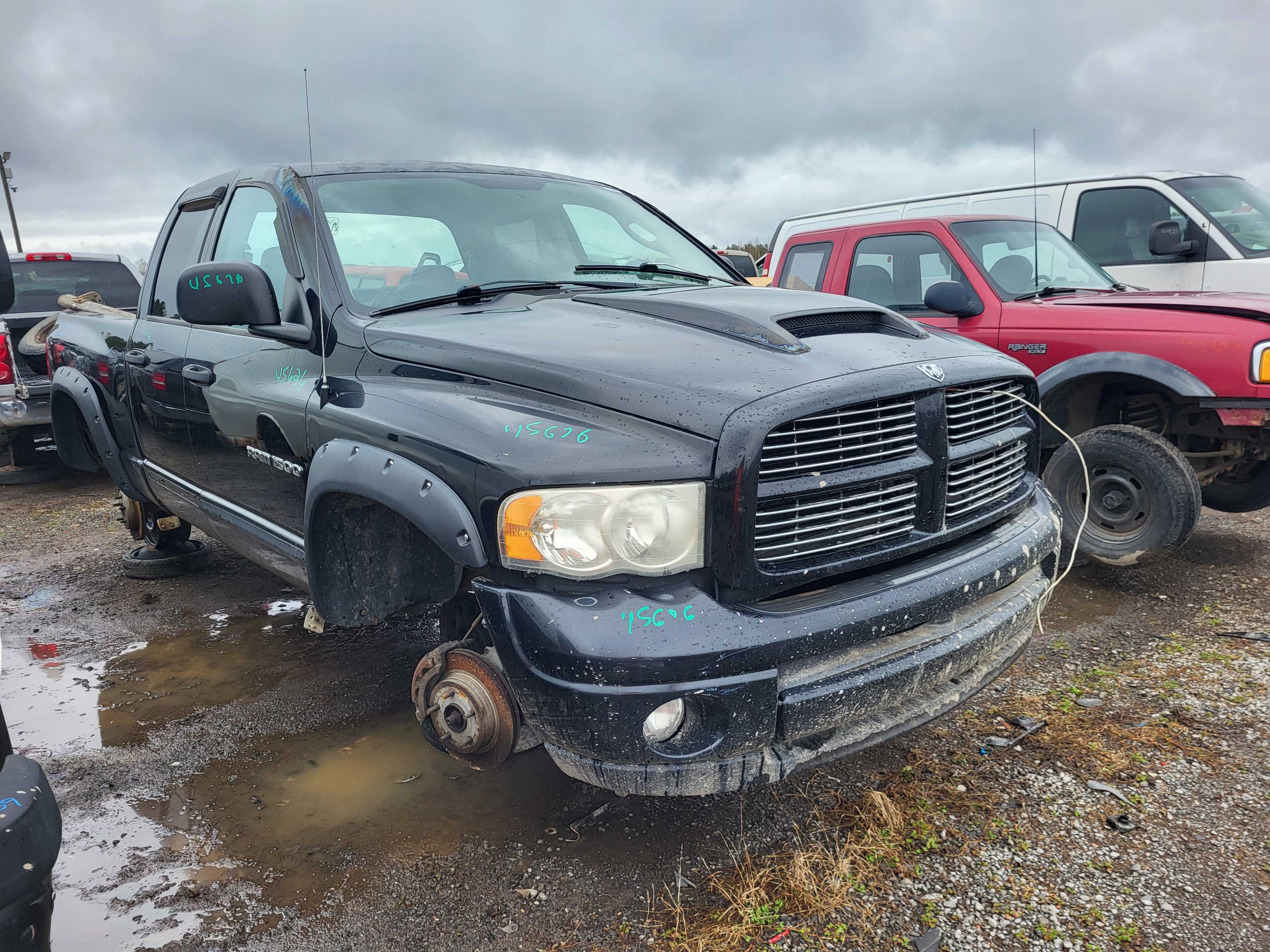 DODGE RAM 1500 2005