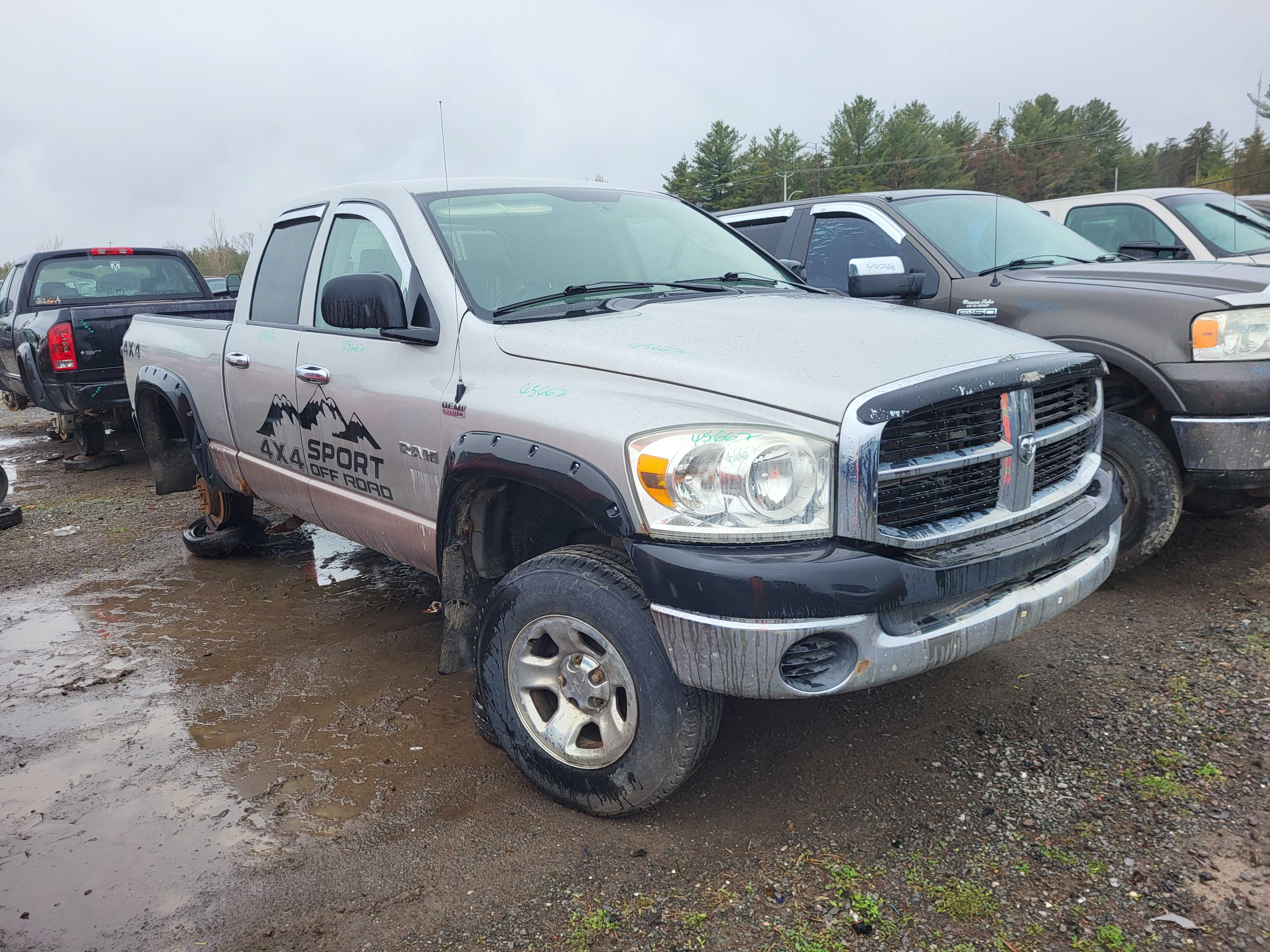 DODGE RAM 1500 2008