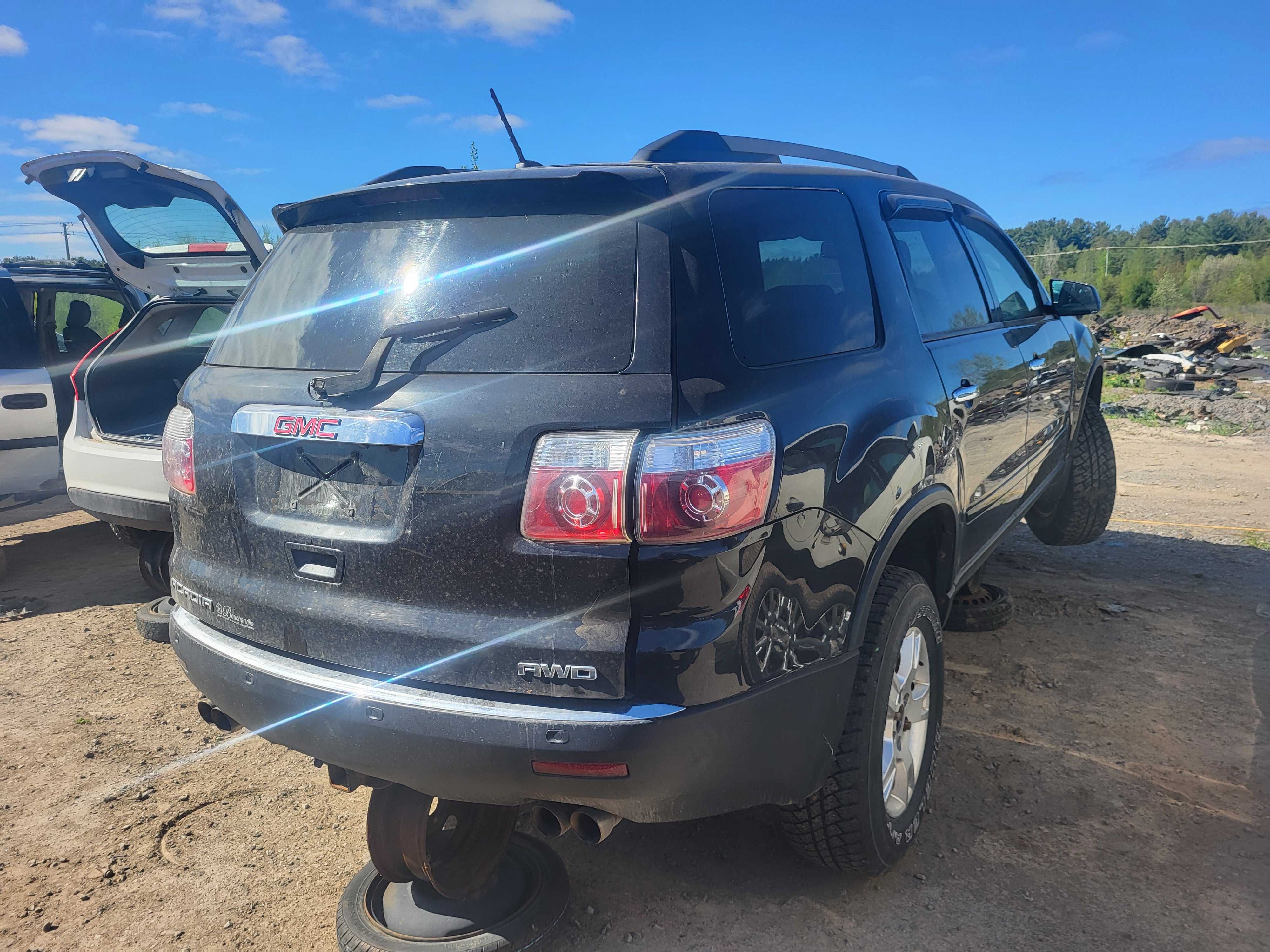 GMC ACADIA 2011