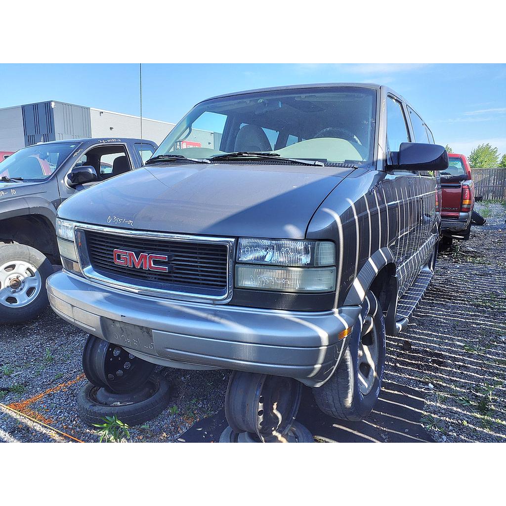 GMC SAFARI 2002