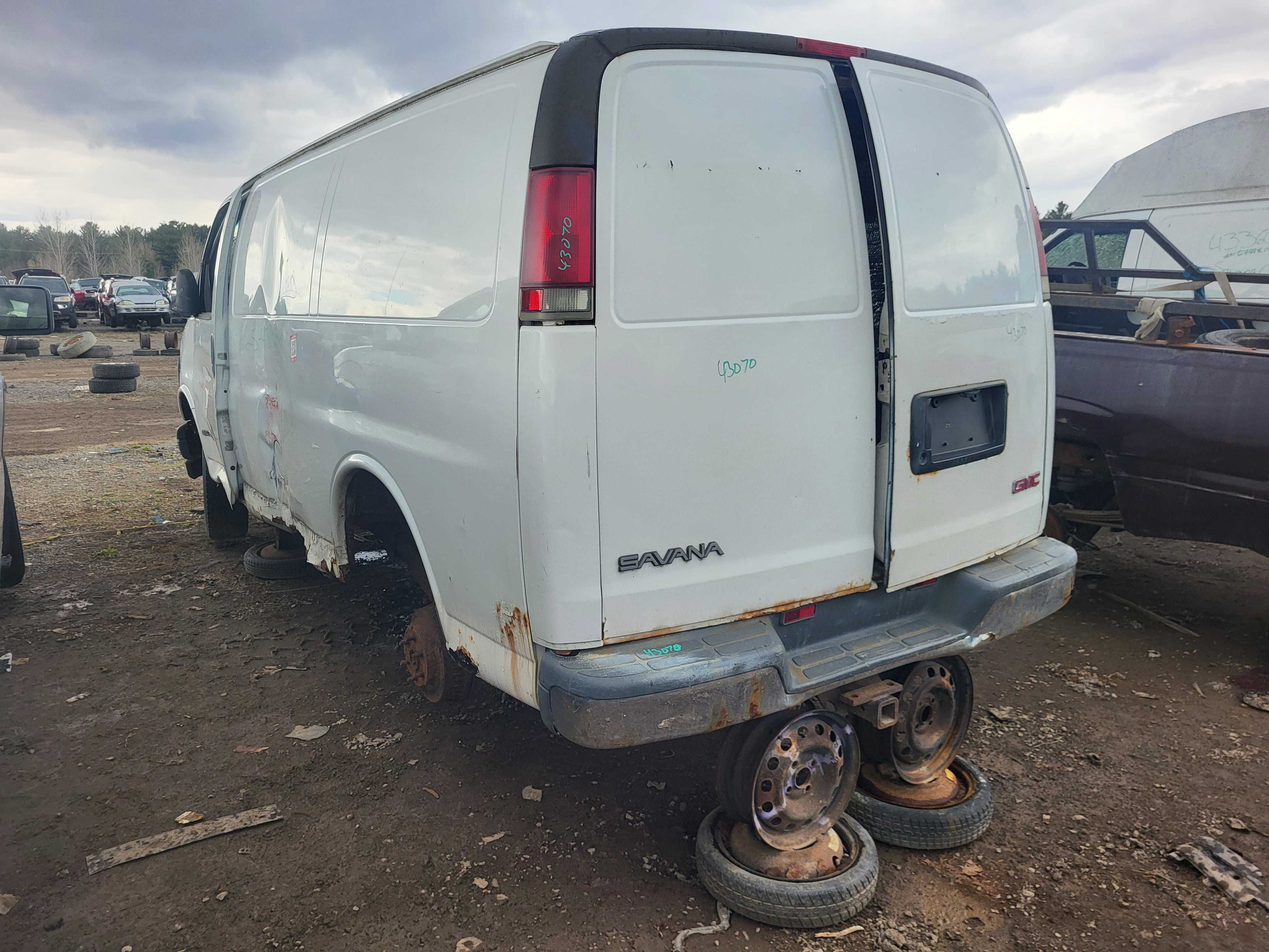 GMC SAVANA CARGO 2002