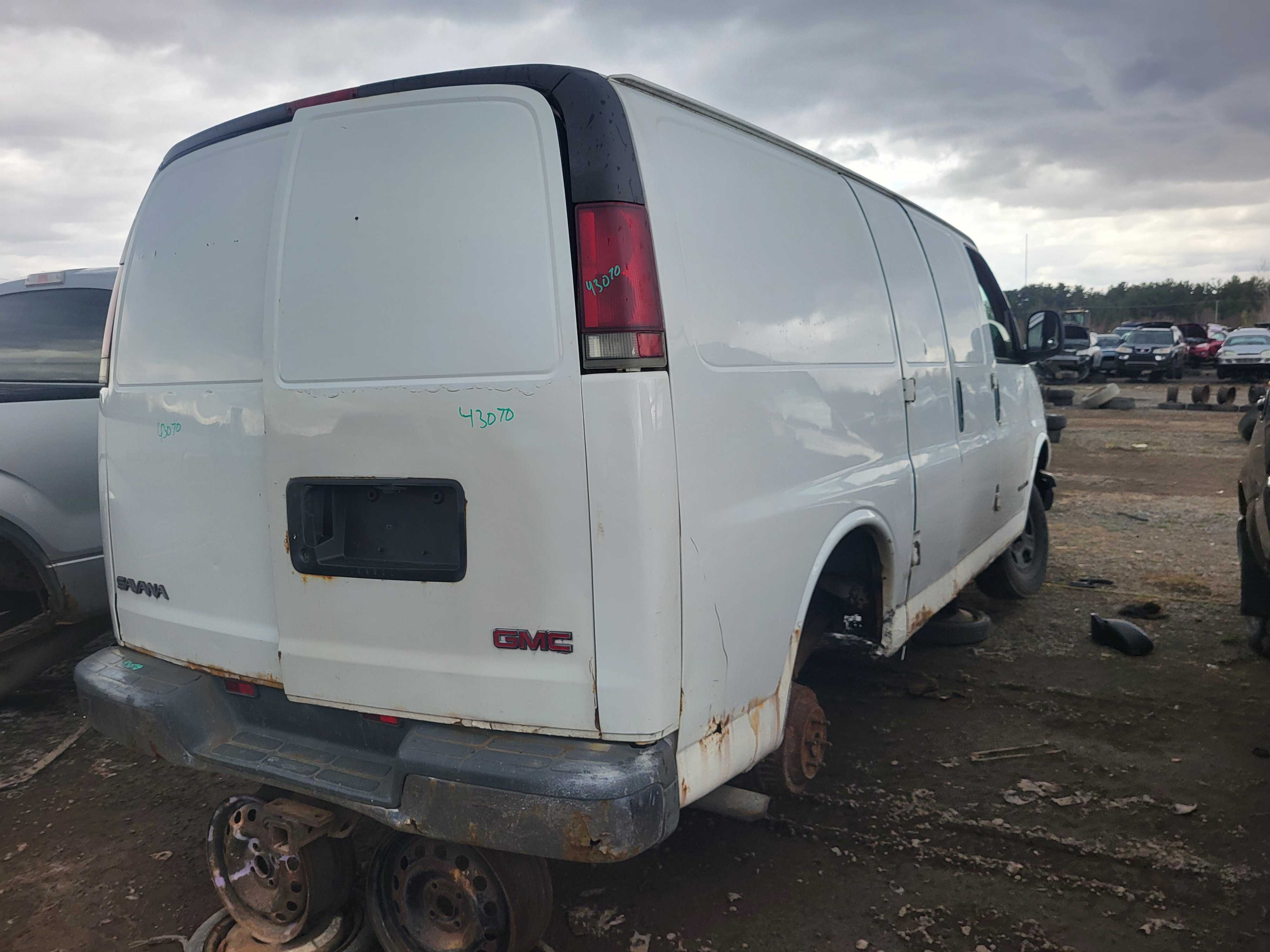 GMC SAVANA CARGO 2002