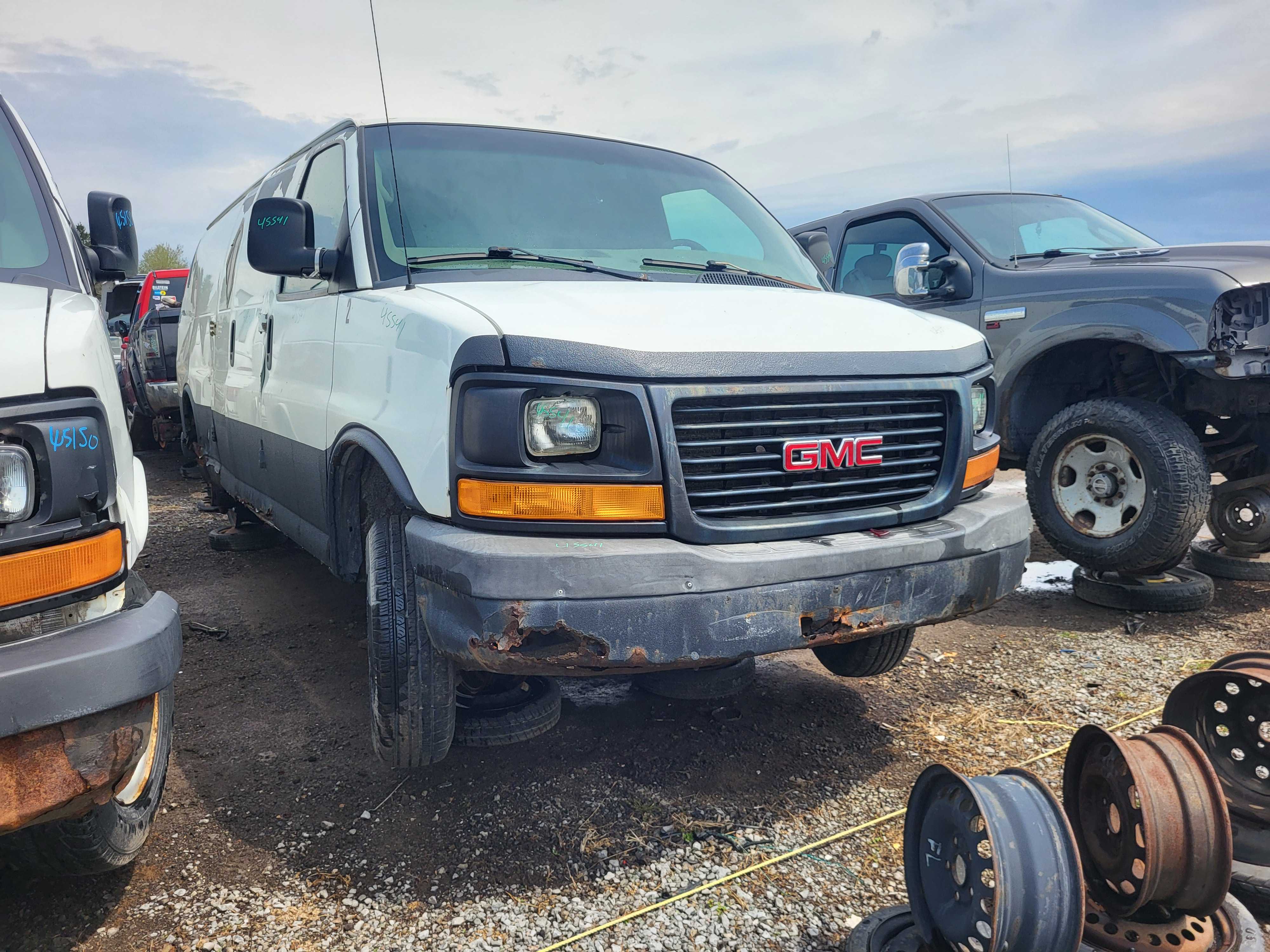 GMC SAVANA CARGO 2010
