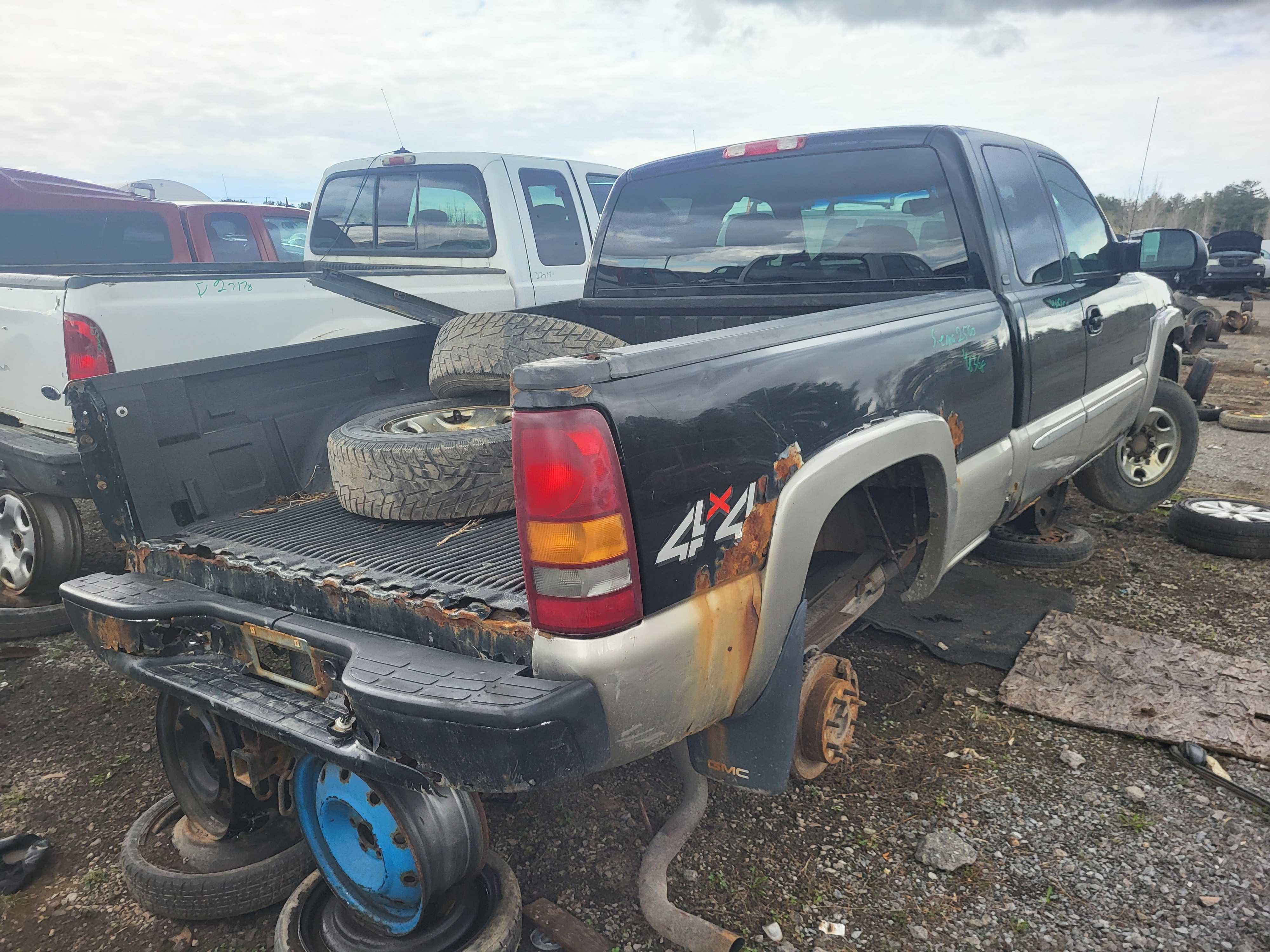 GMC SIERRA 2500 2003