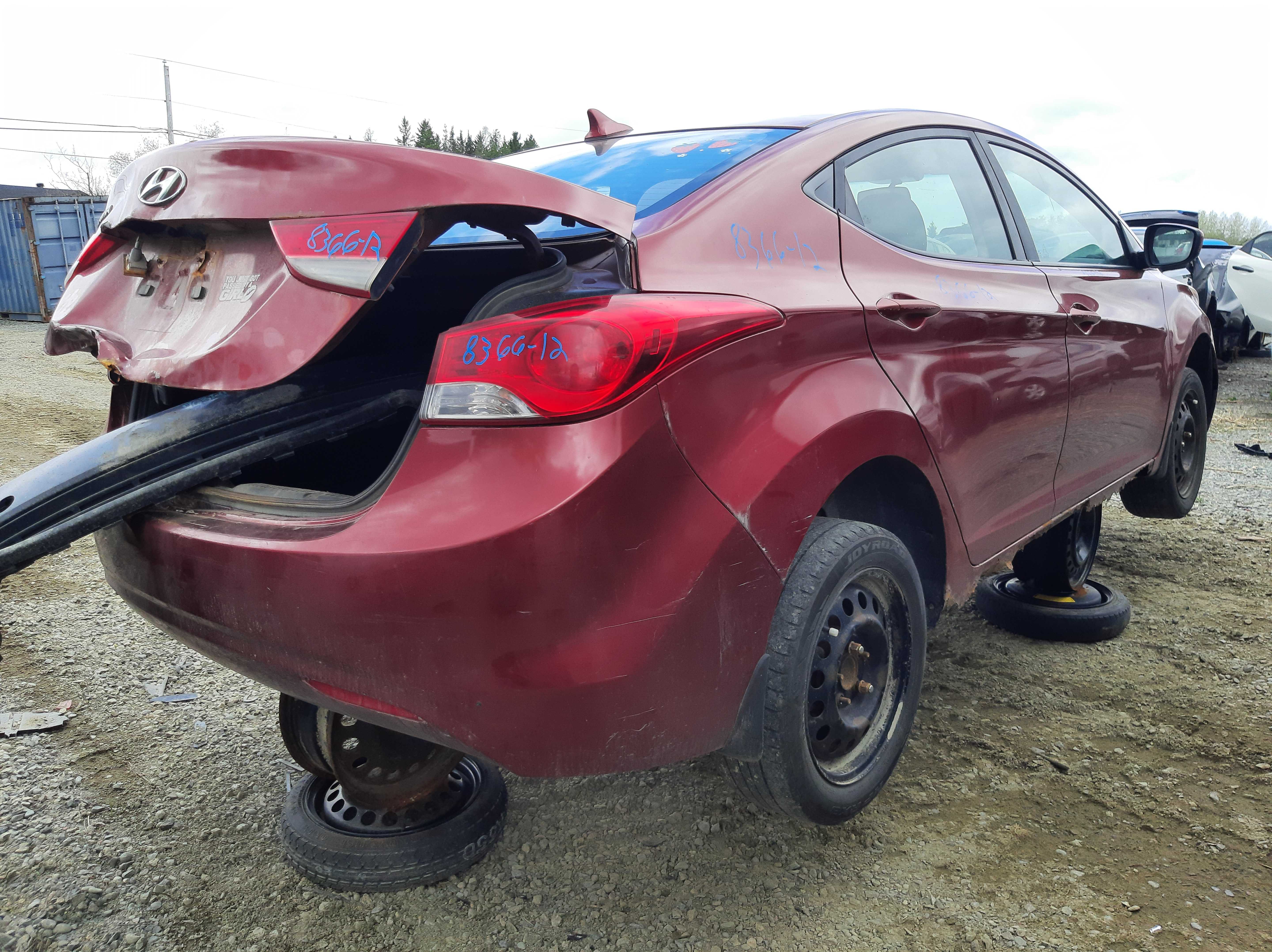 HYUNDAI ELANTRA 2012