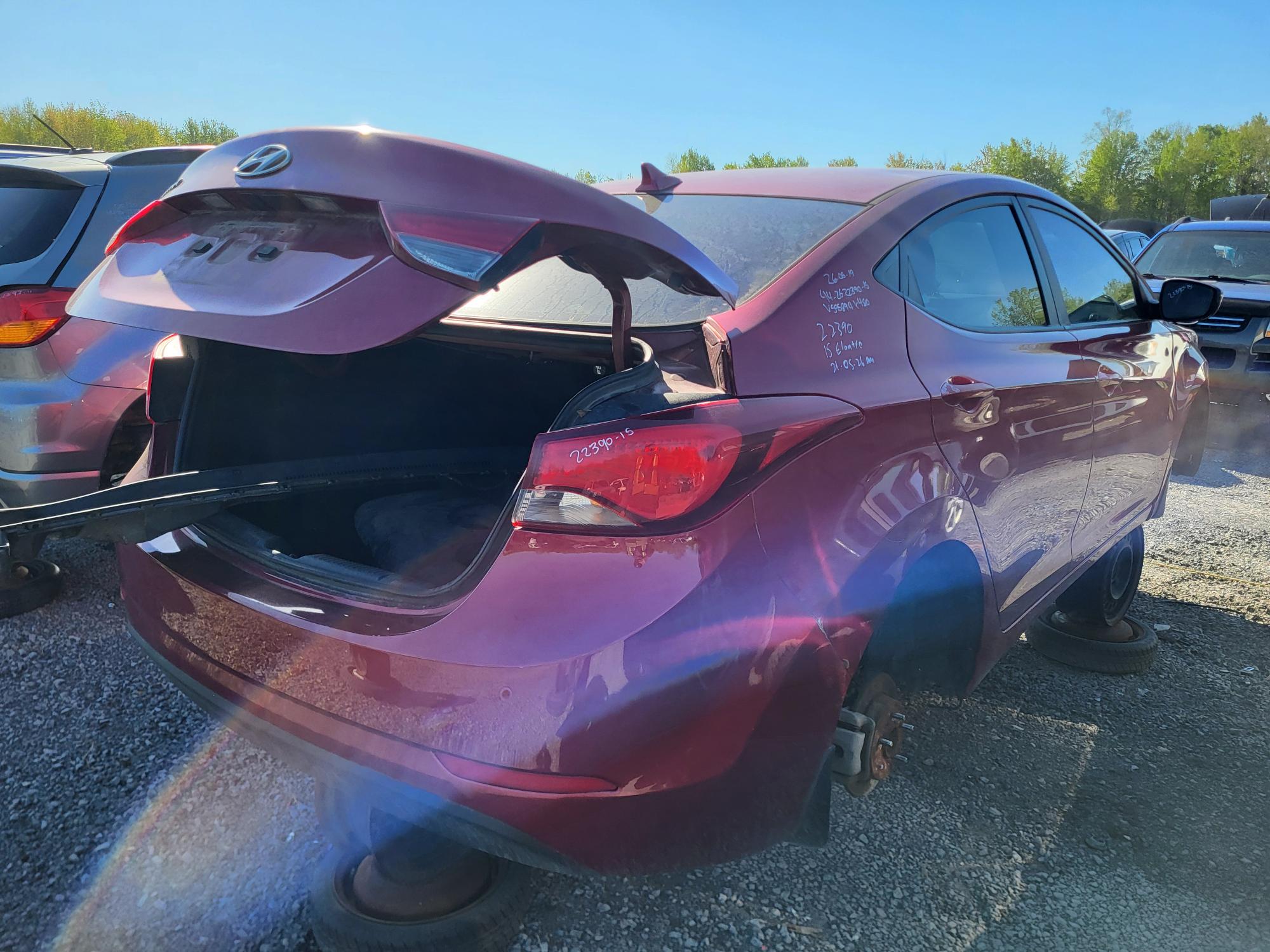 HYUNDAI ELANTRA 2015