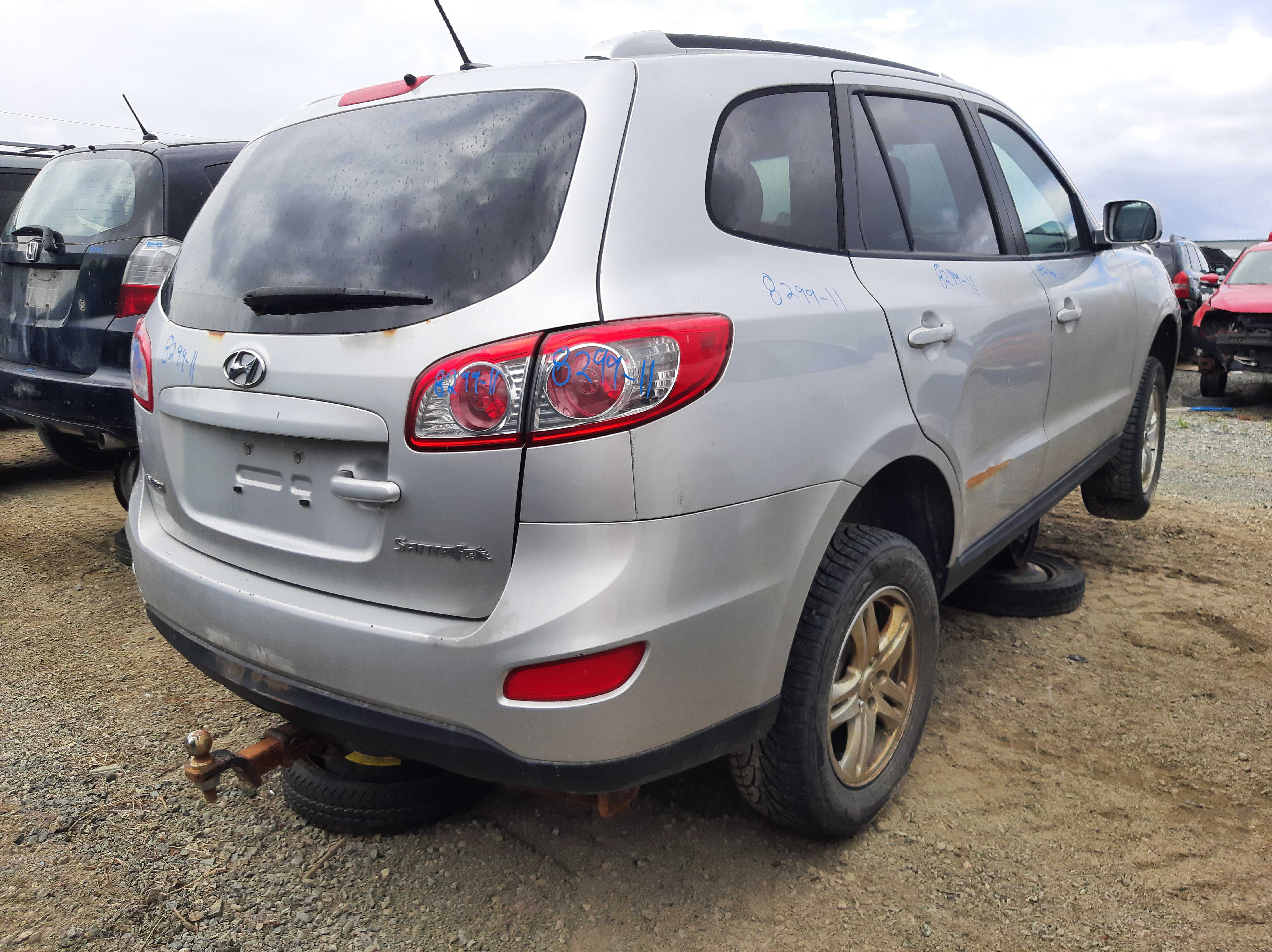 HYUNDAI SANTA FE 2011