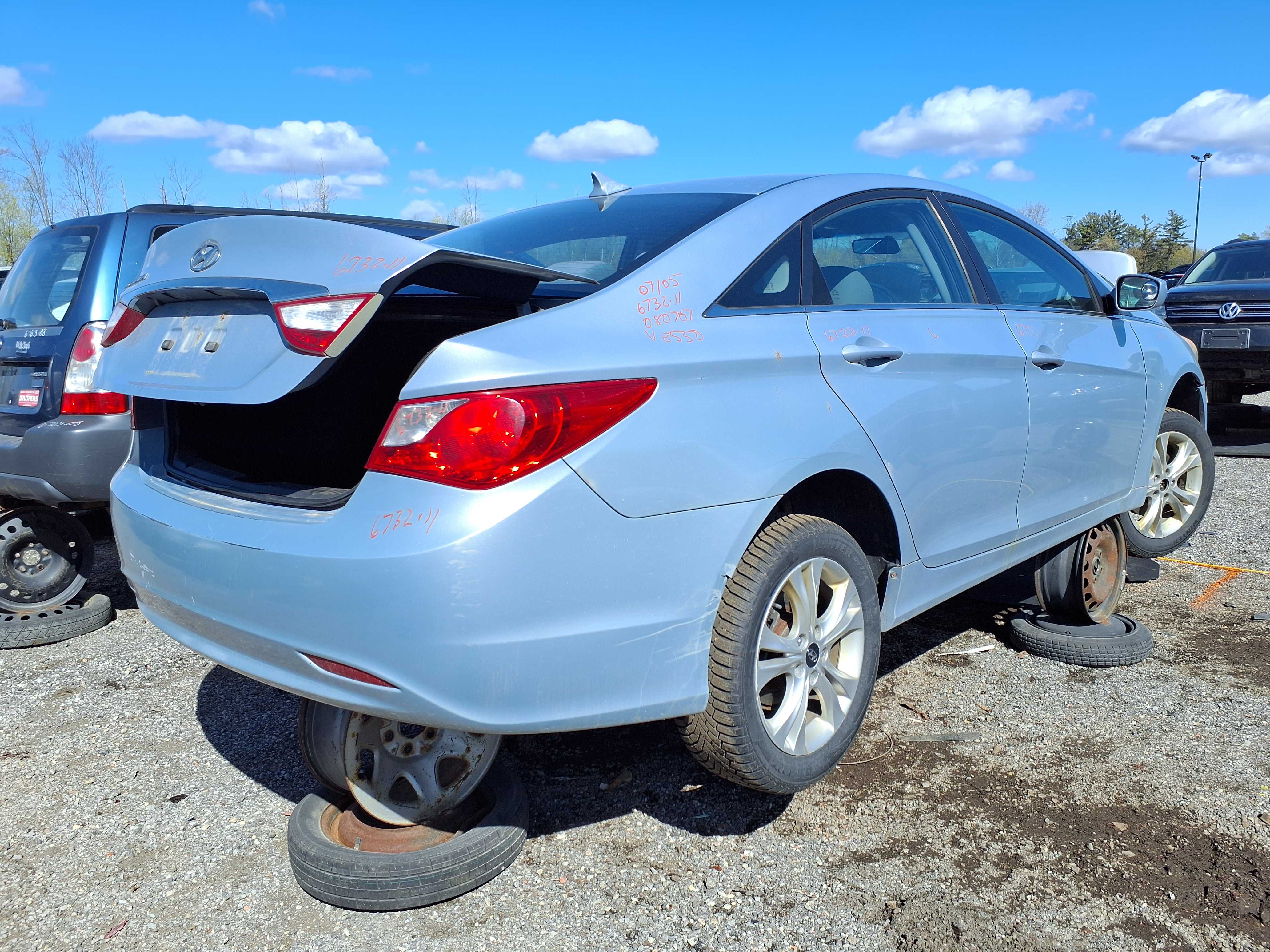HYUNDAI SONATA 2011