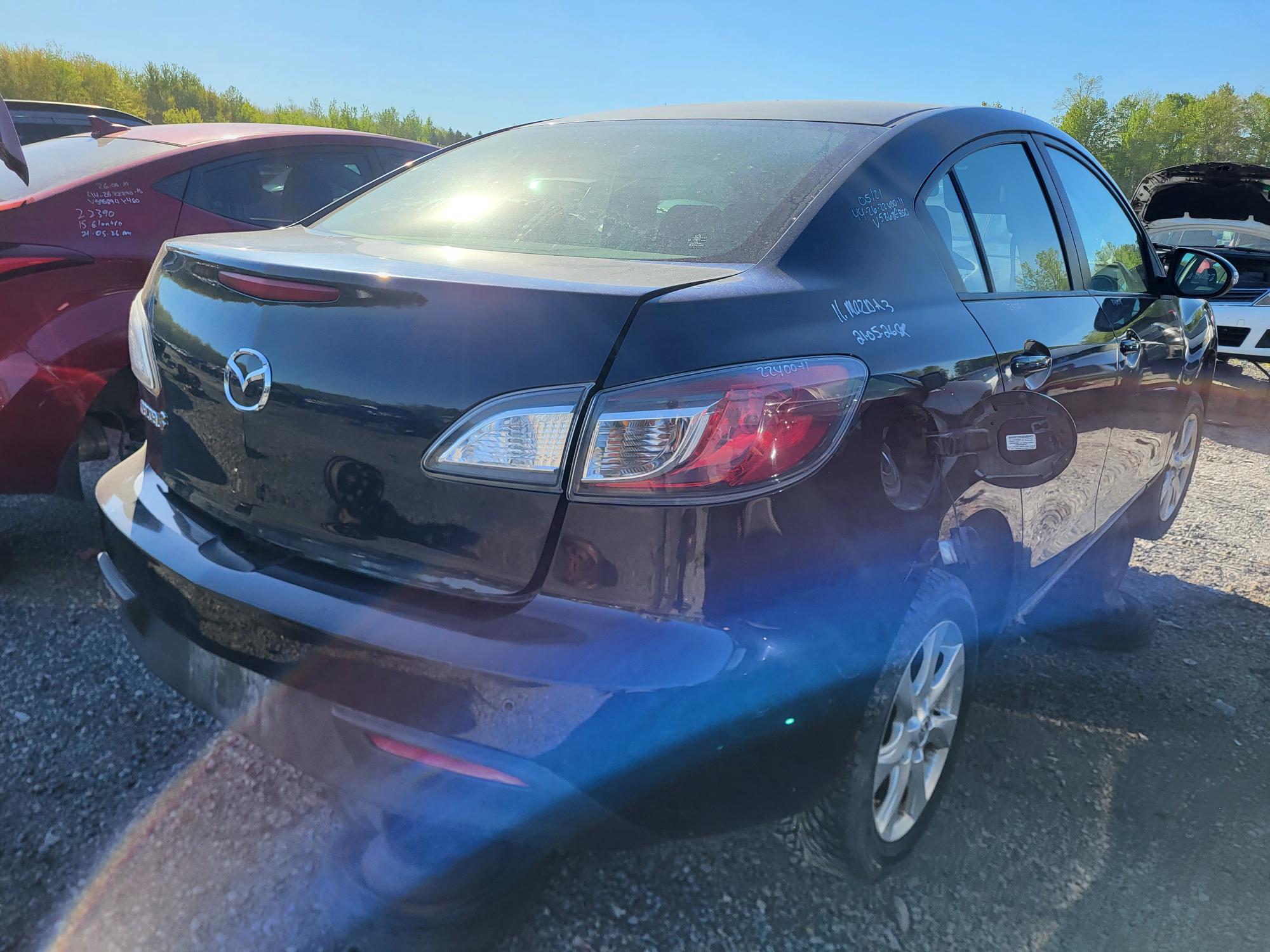 MAZDA MAZDA3 2011