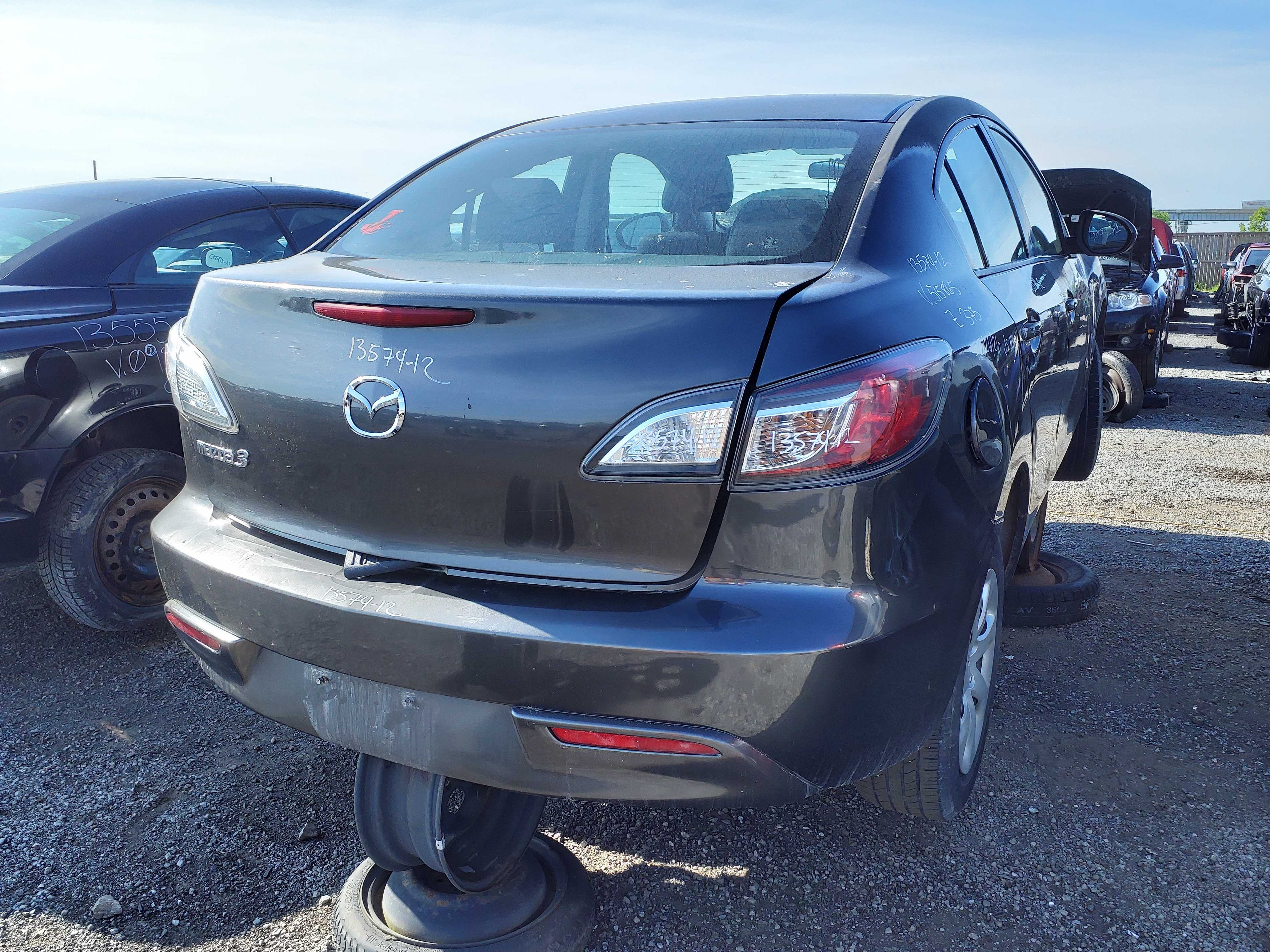 MAZDA MAZDA3 2012