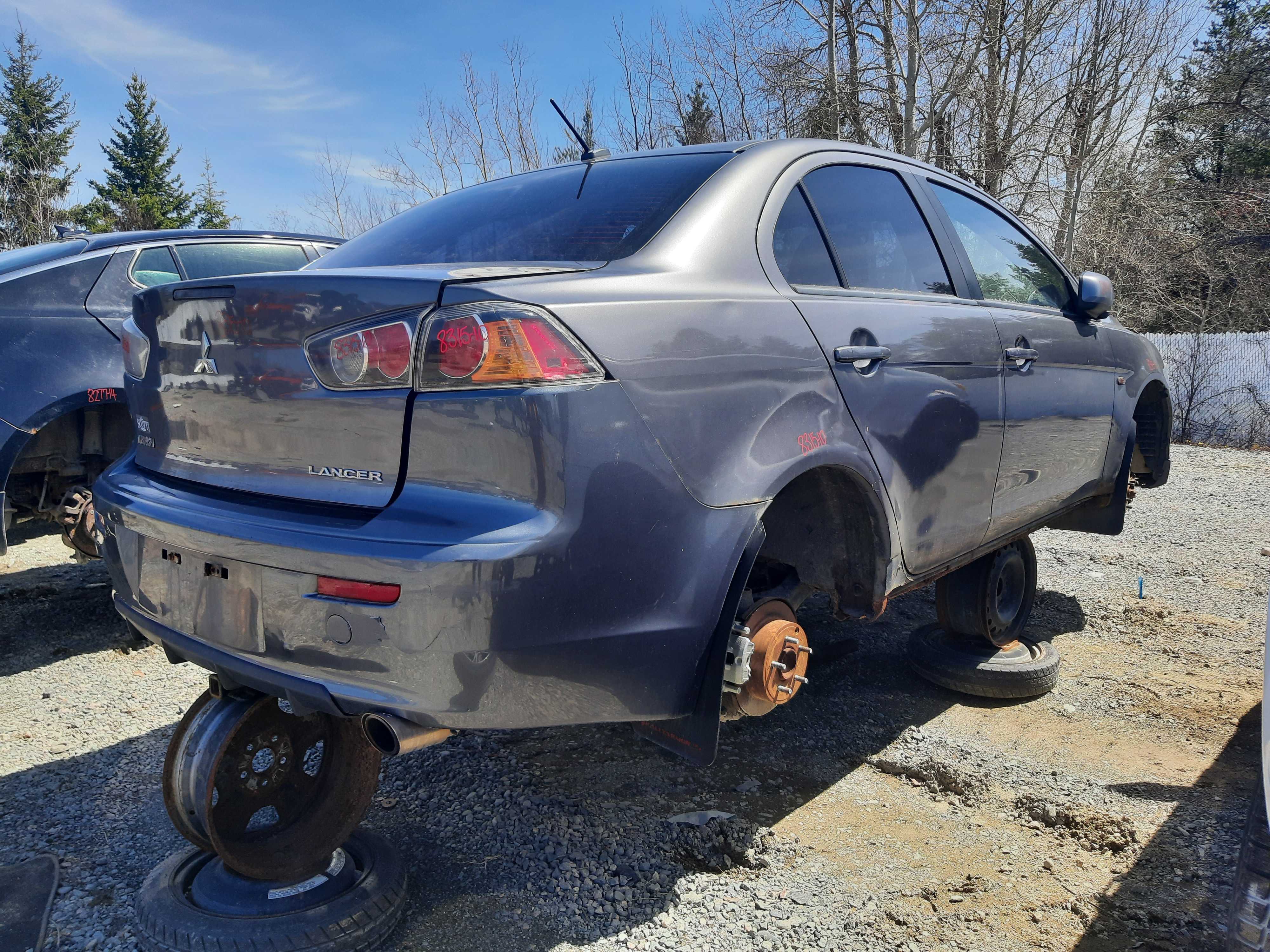MITSUBISHI LANCER 2010