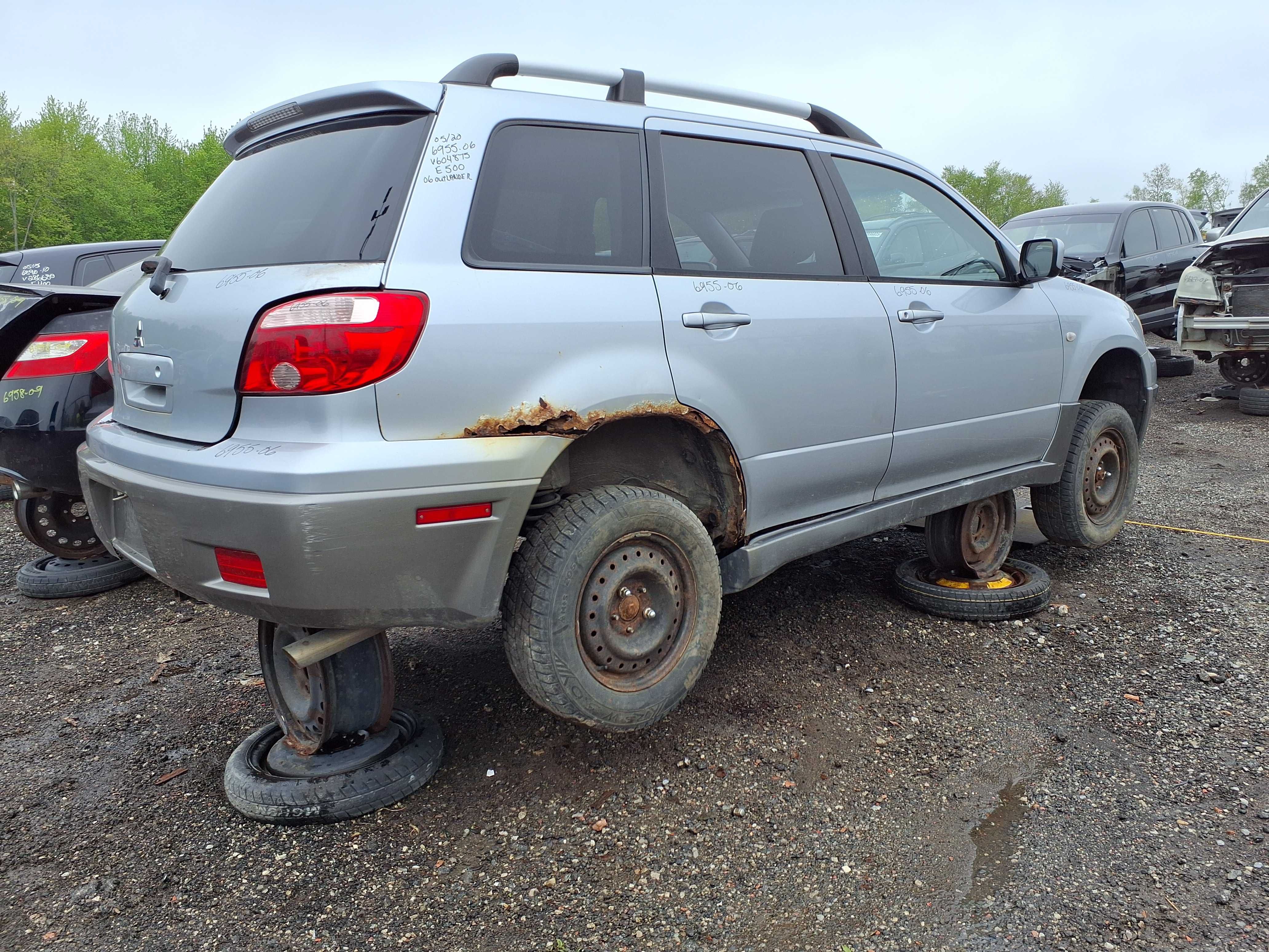 MITSUBISHI OUTLANDER 2006