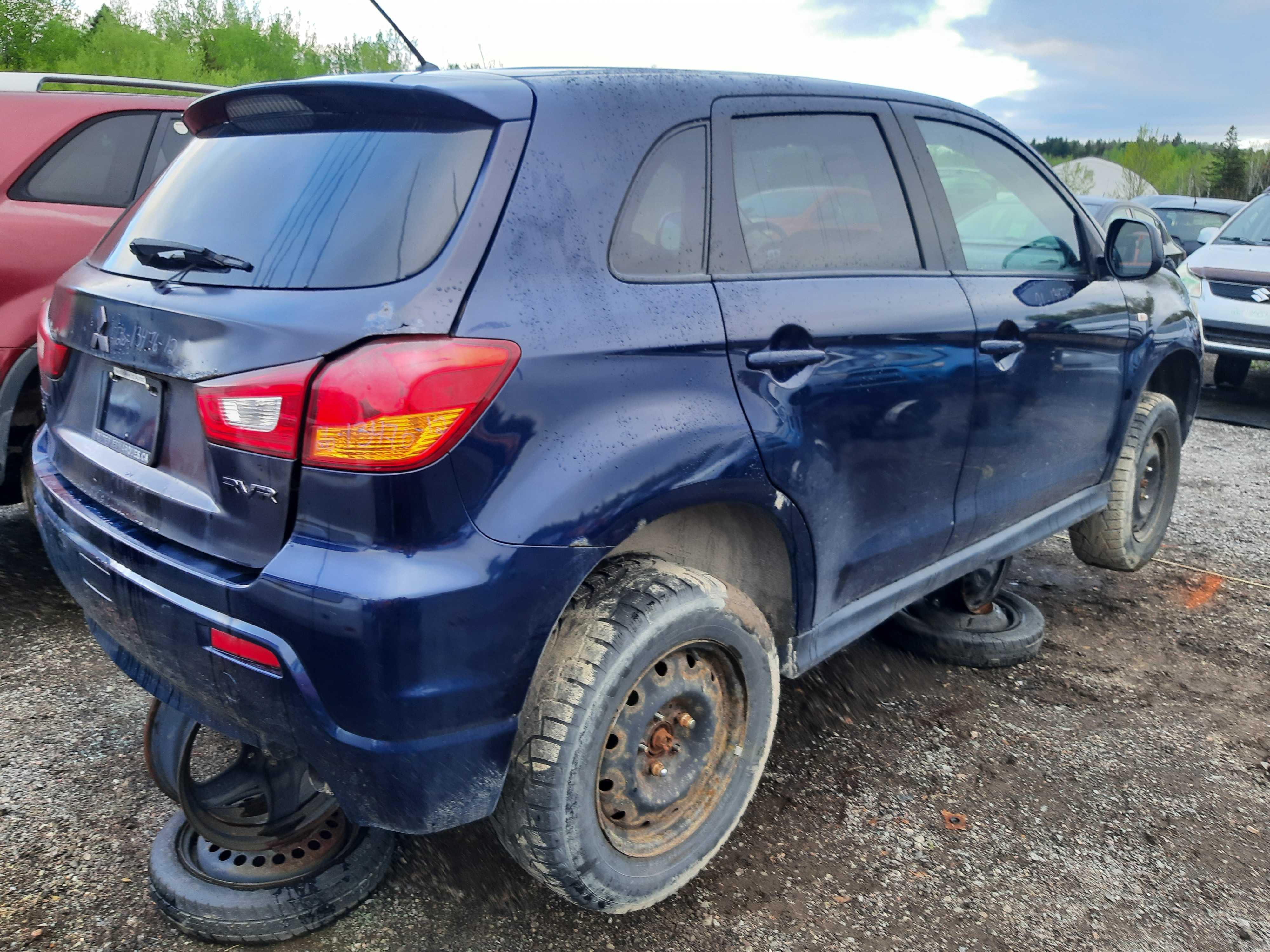 MITSUBISHI RVR 2012