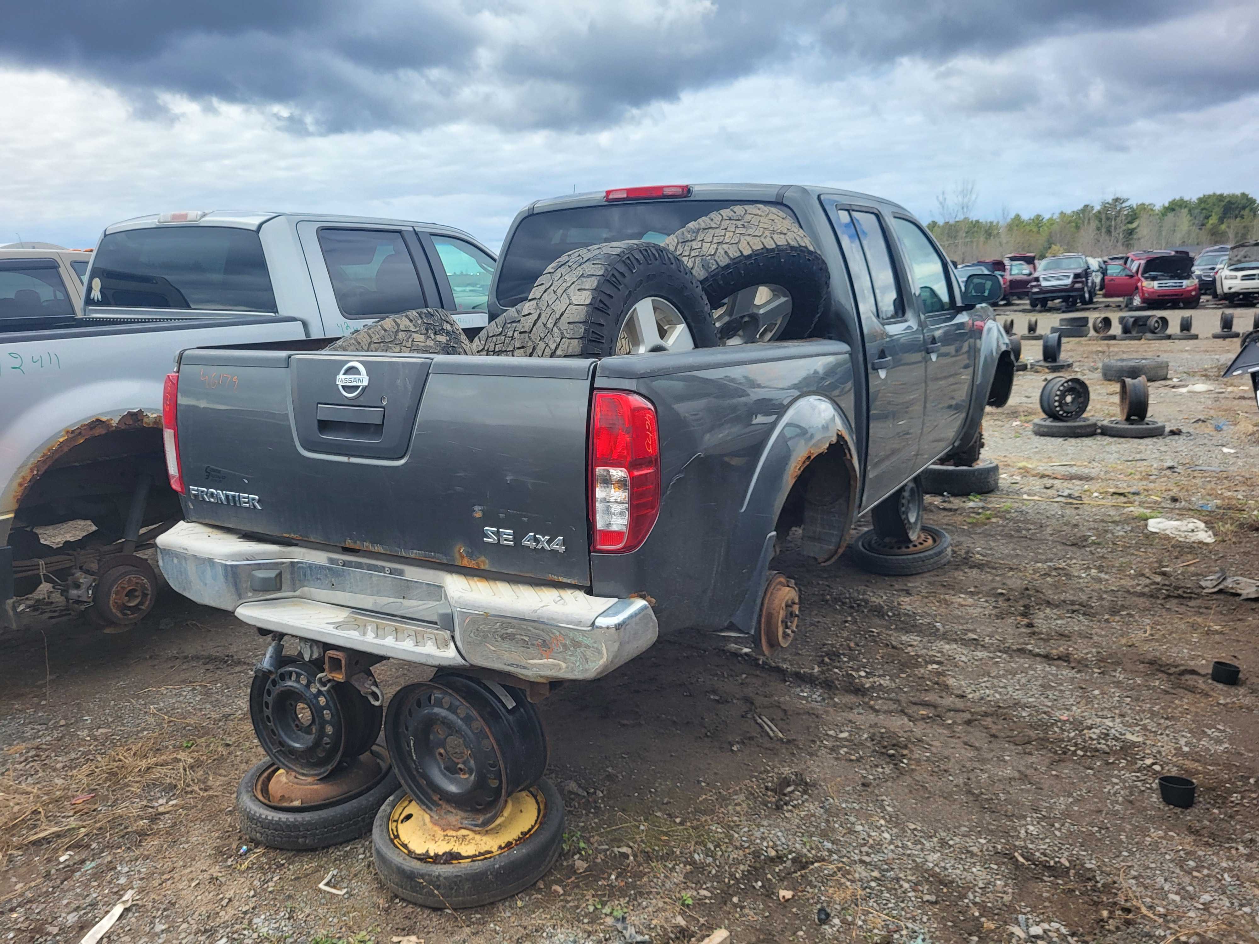 NISSAN FRONTIER 2005
