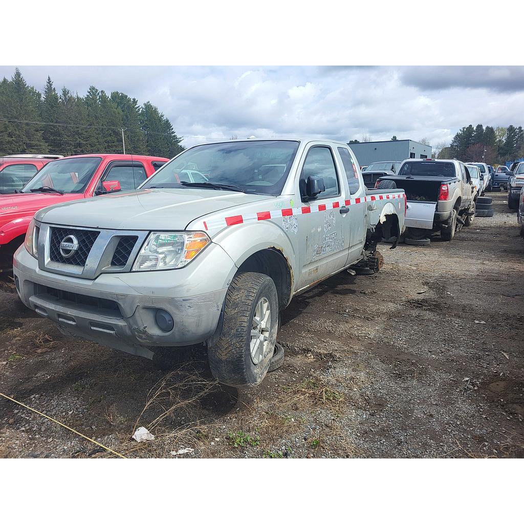 NISSAN FRONTIER 2017