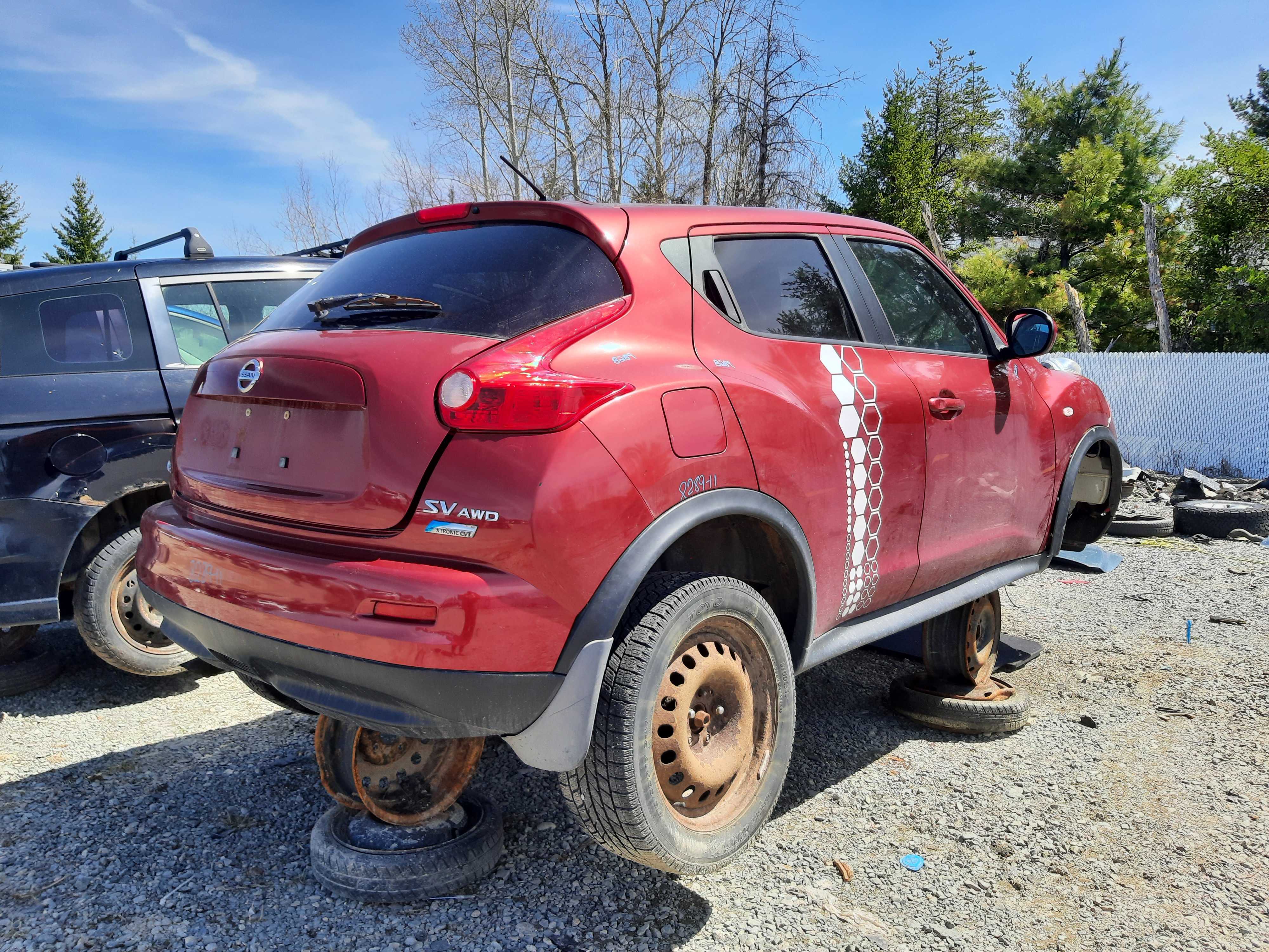 NISSAN JUKE 2011