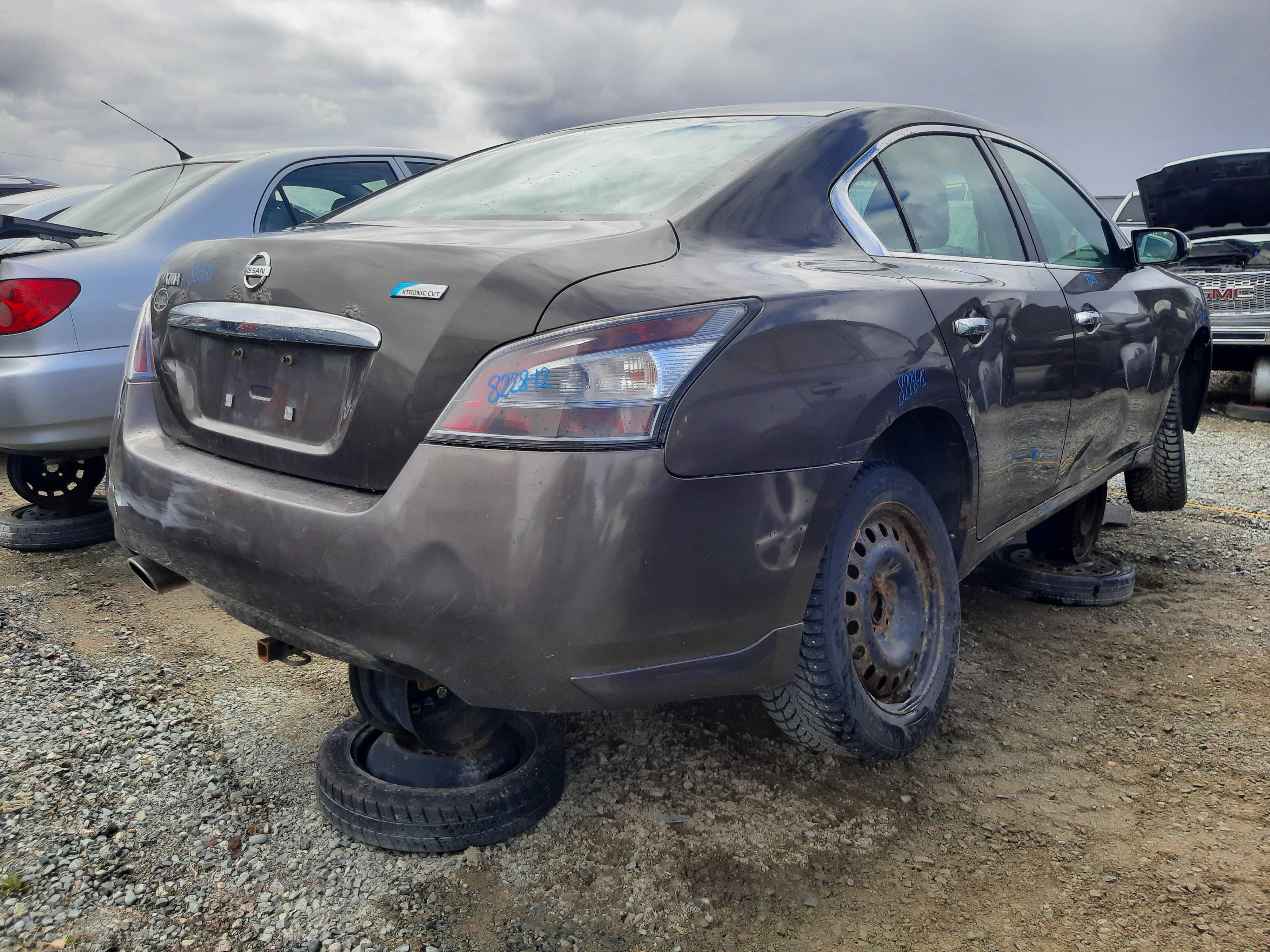 NISSAN MAXIMA 2012