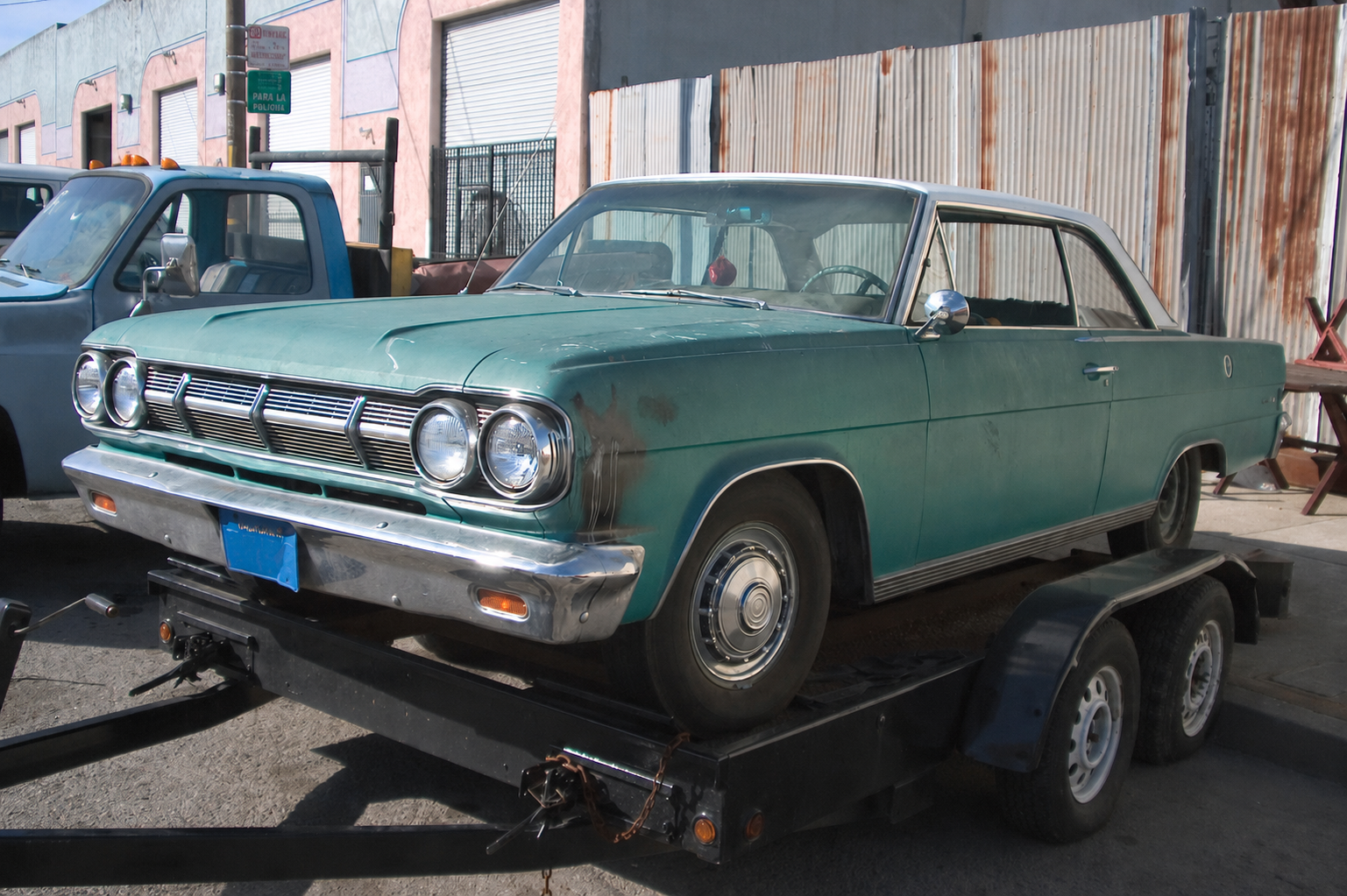 Voiture en mauvais état à vendre au Canada