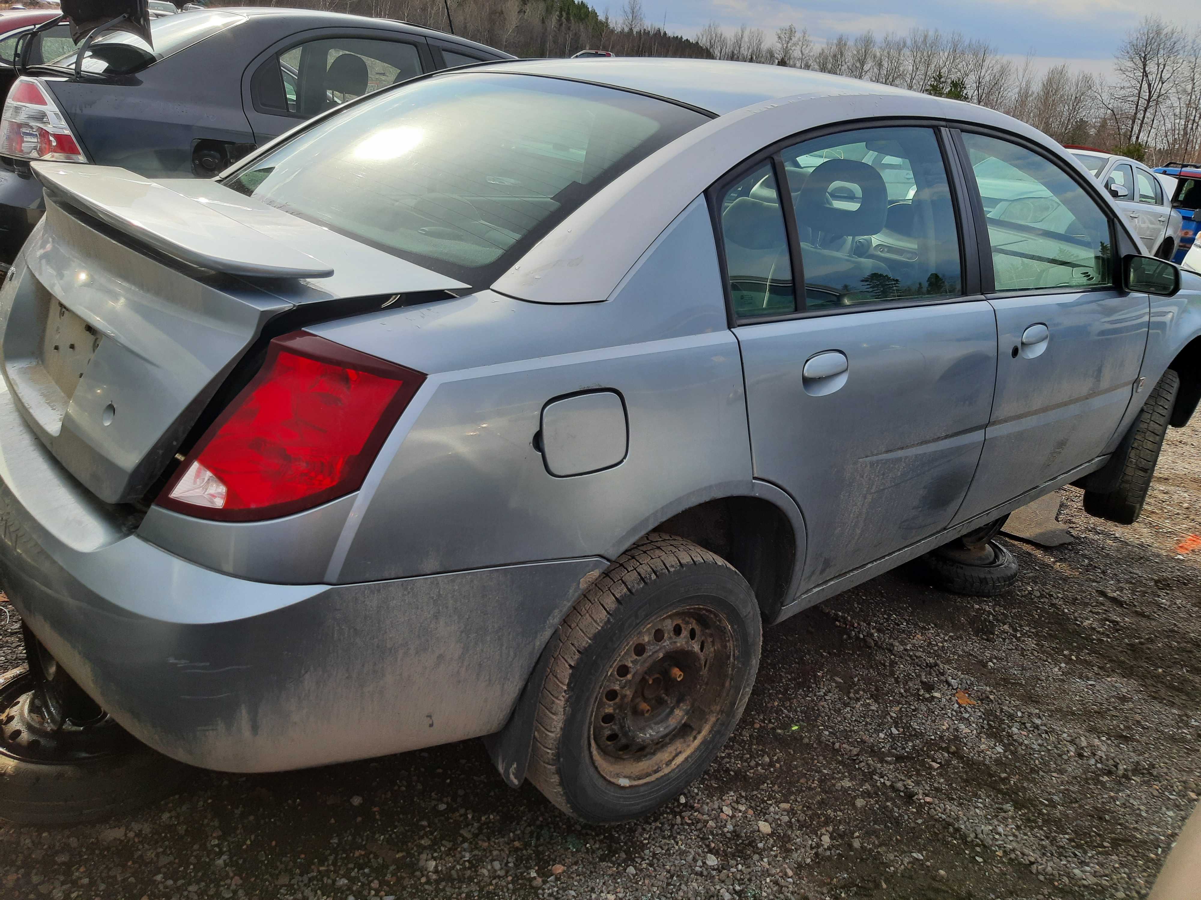 SATURN ION 2003