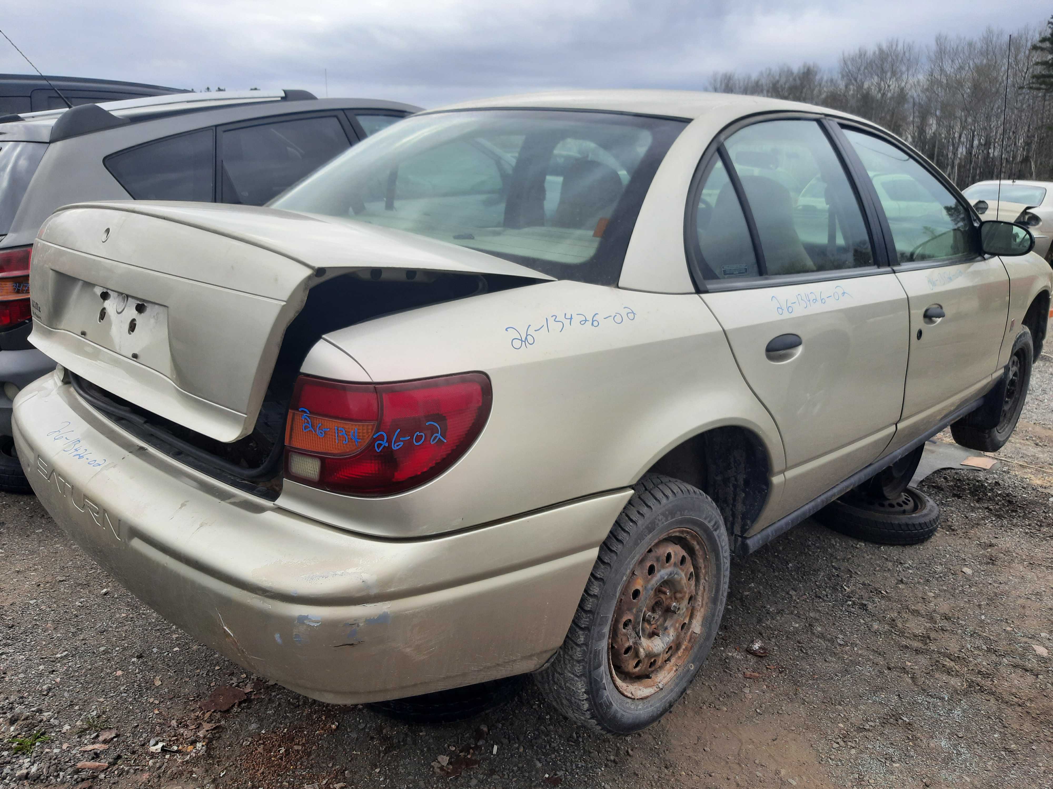 SATURN SL 2002