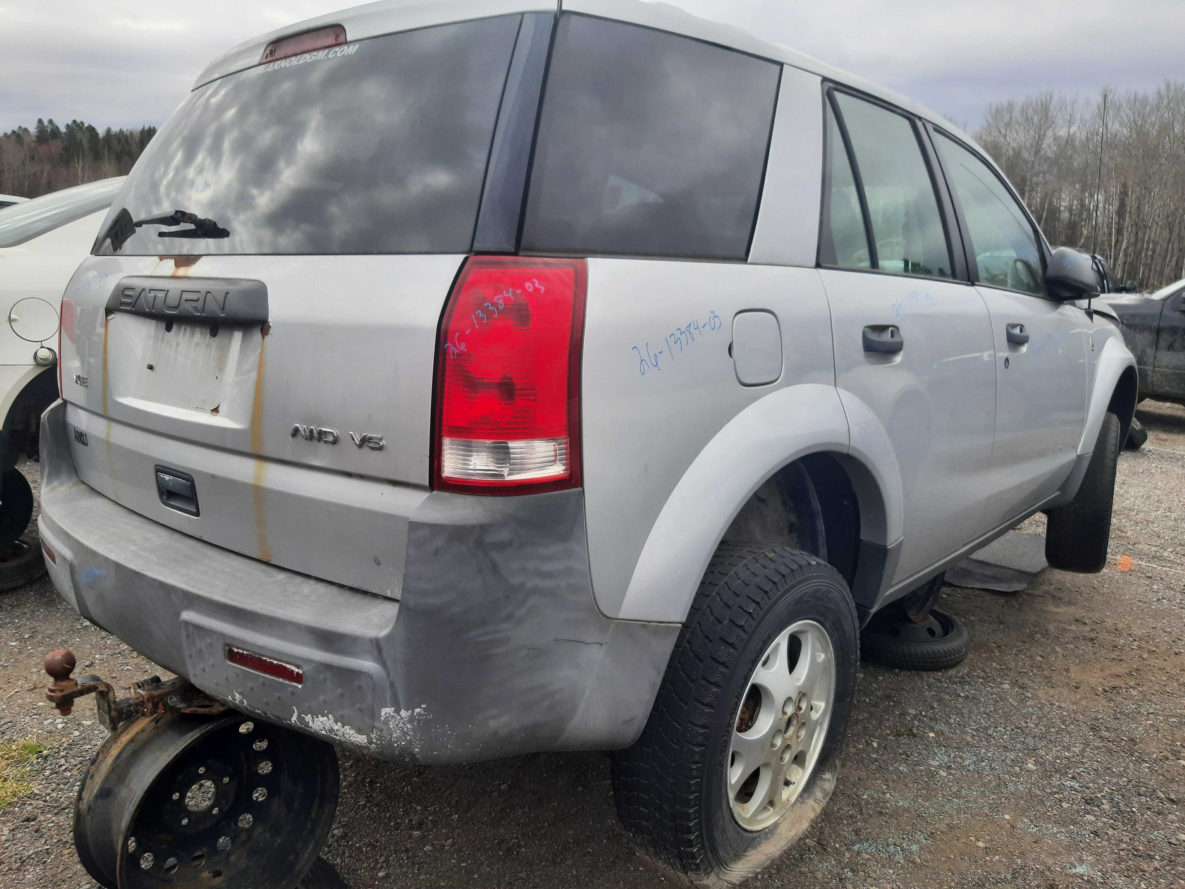 SATURN VUE 2003
