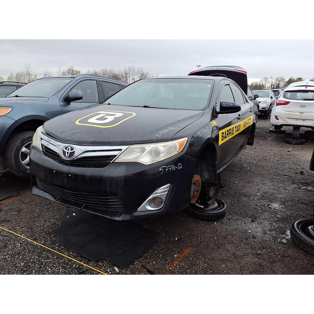 TOYOTA CAMRY 2012