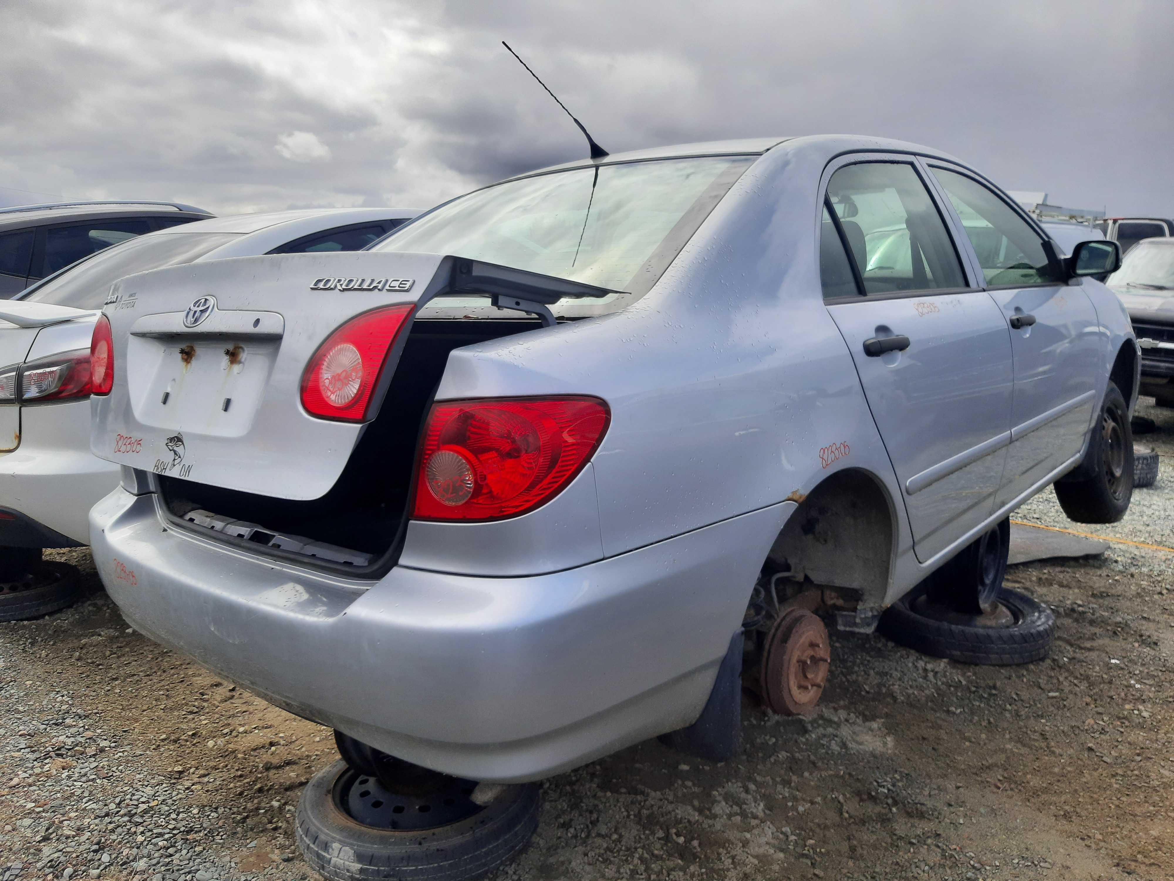 TOYOTA COROLLA 2005