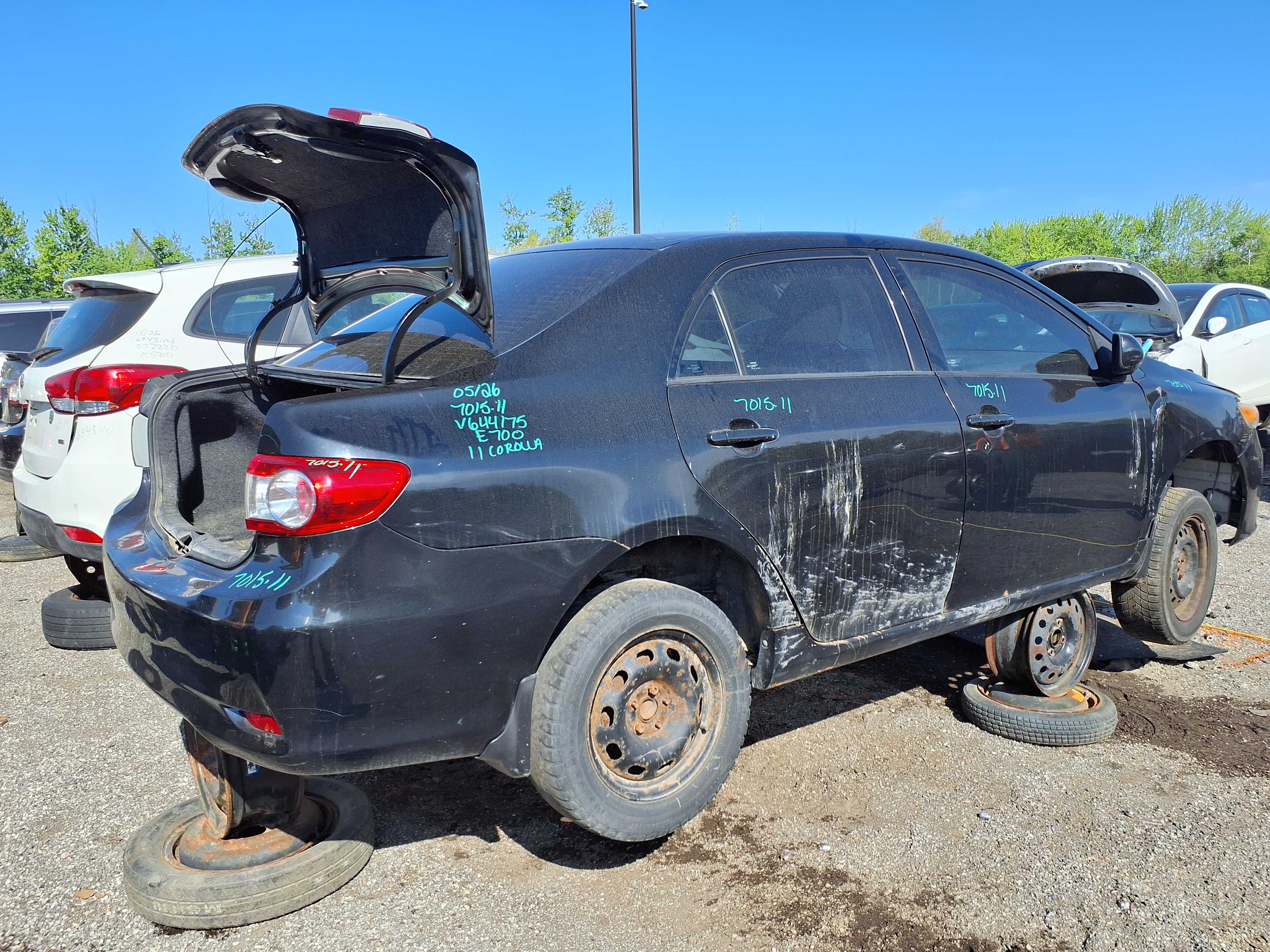 TOYOTA COROLLA 2011