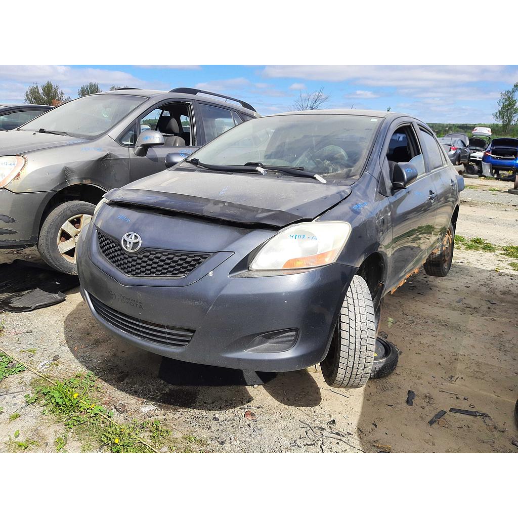 TOYOTA YARIS 2010