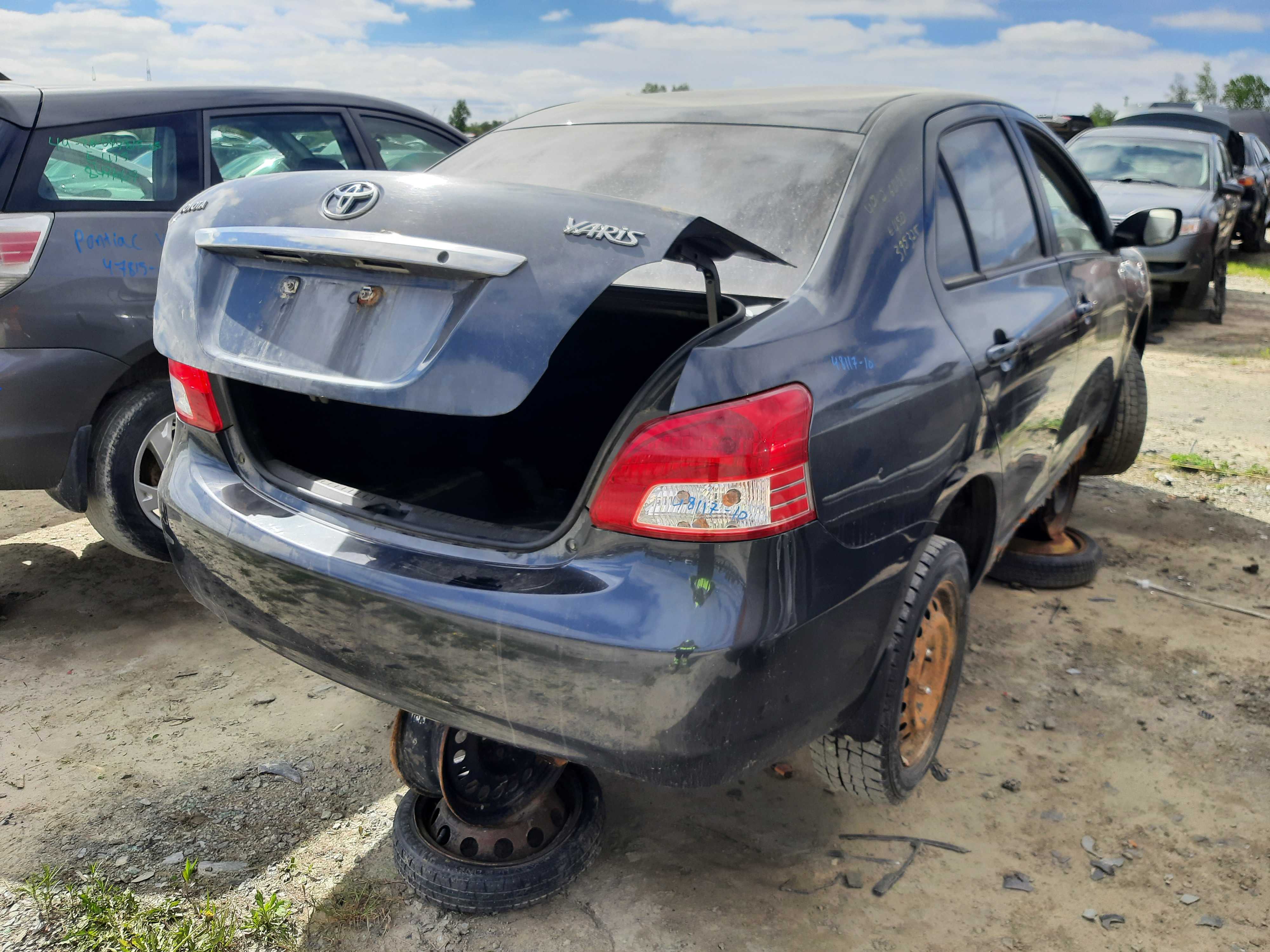 TOYOTA YARIS 2010