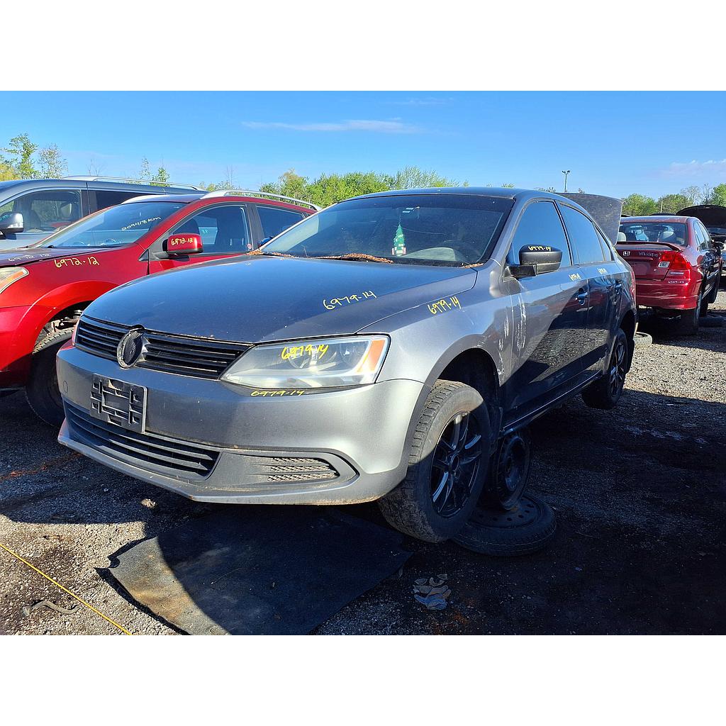 VOLKSWAGEN JETTA 2014