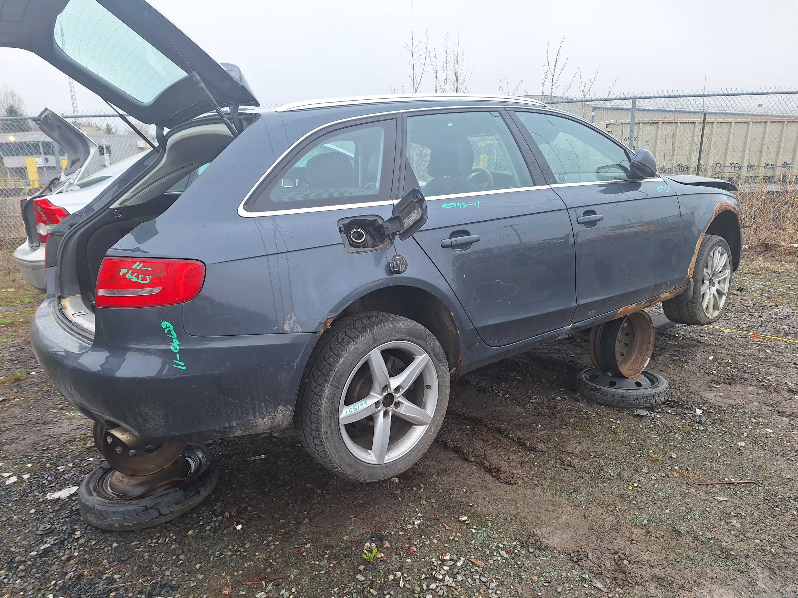 AUDI A4 2011