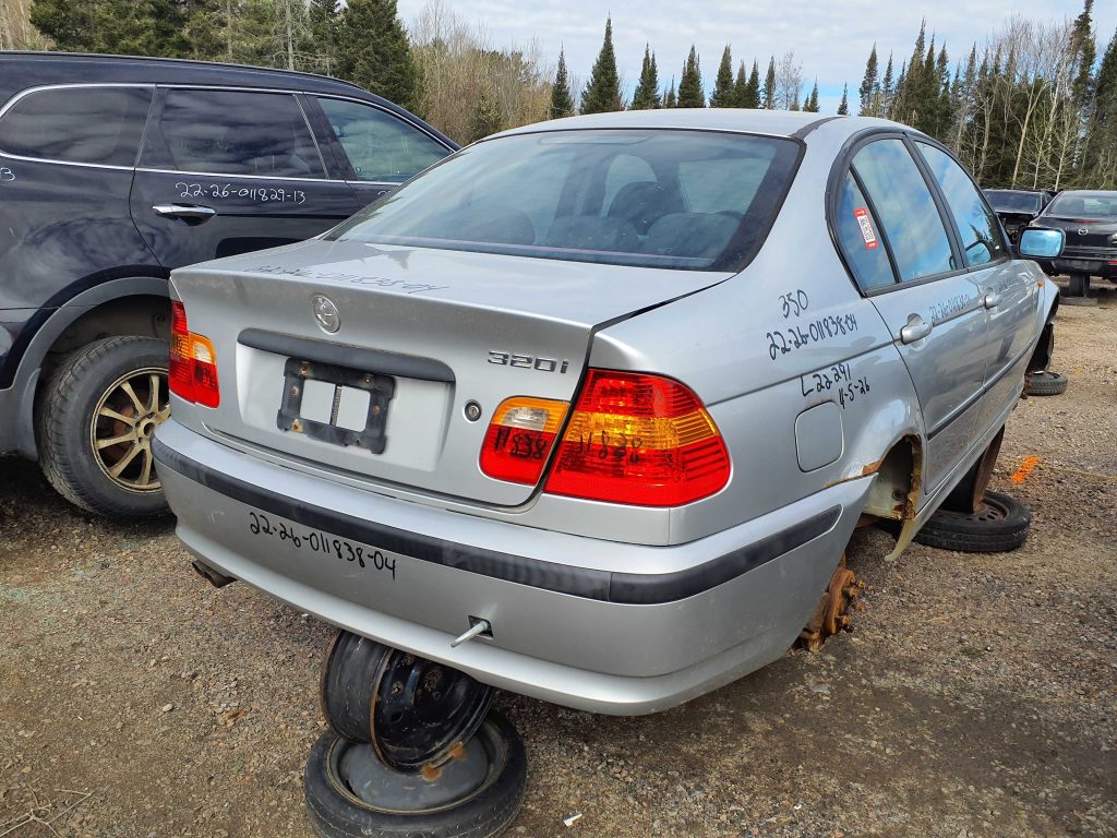 BMW 320 2004