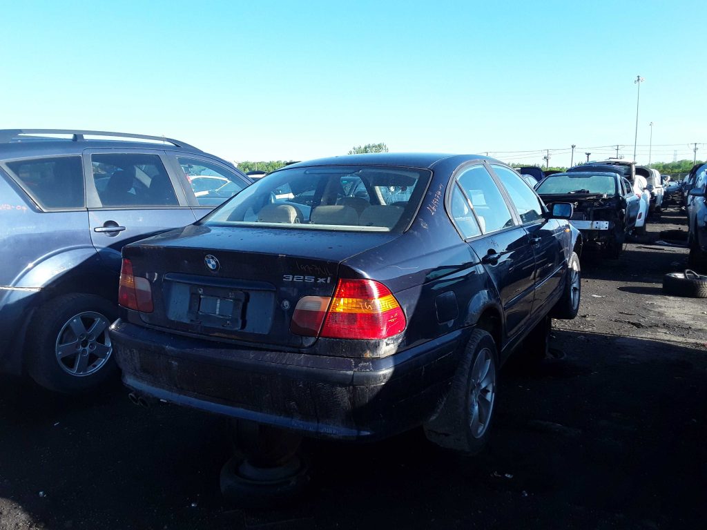 BMW 325 2004