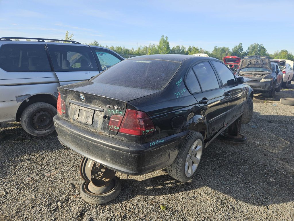 BMW 325 2004