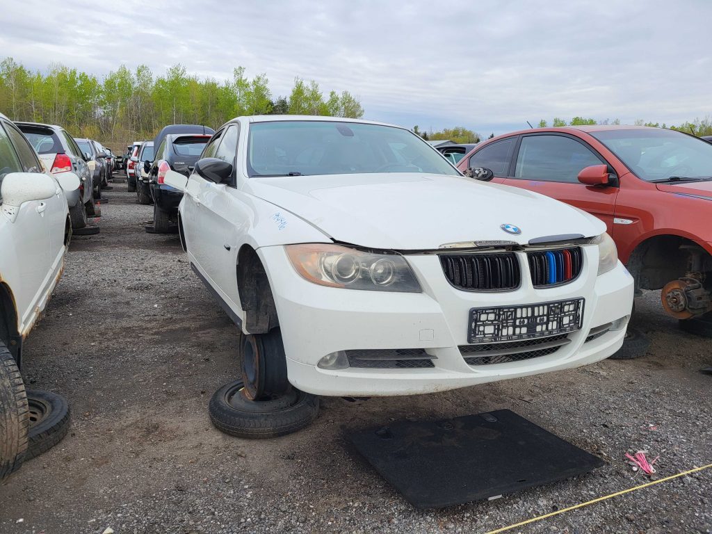 BMW 325 2006